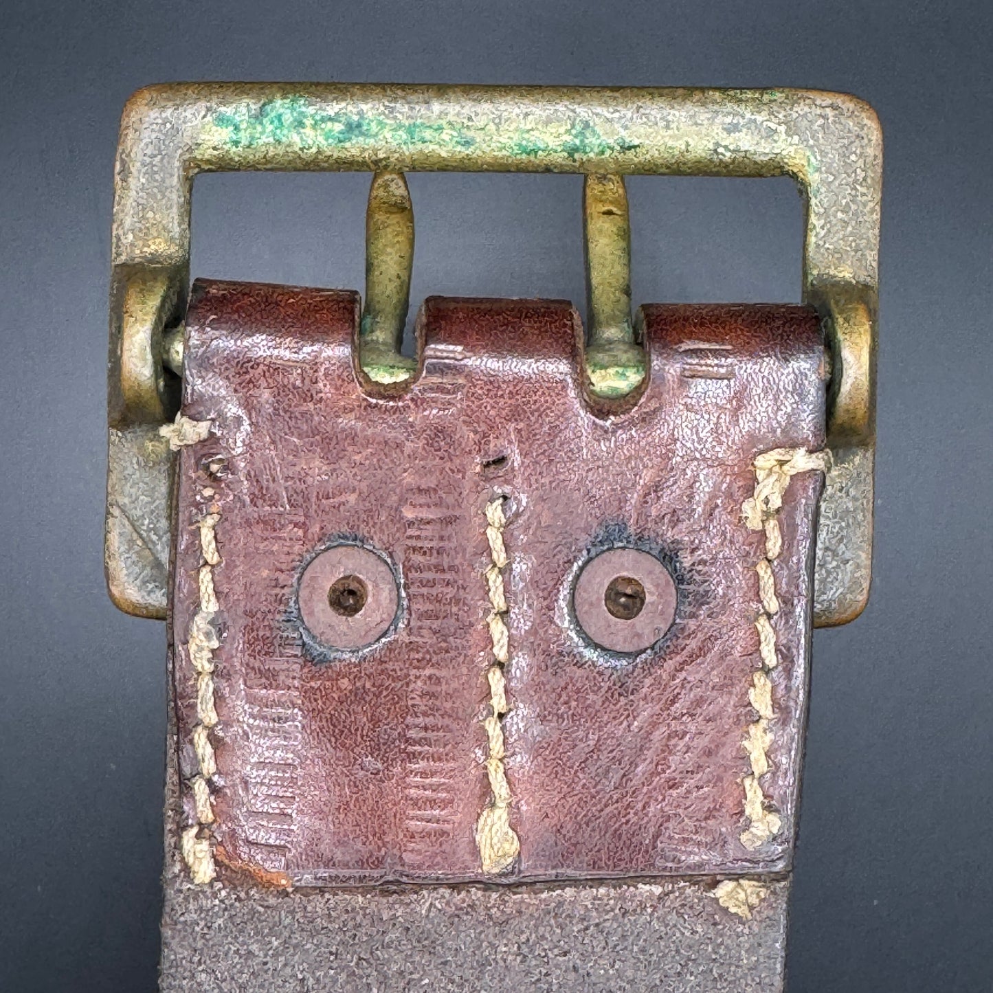 WW2 original artifact – Zweidorn belt size 118cm – interior title page