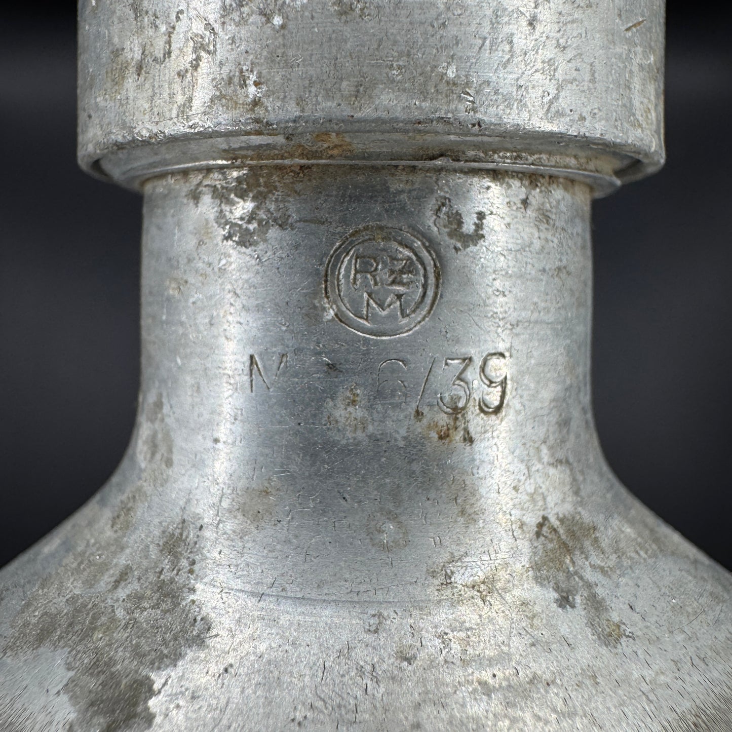 WW2 original artifact – German canteen 1939 with matching cap – interior detail