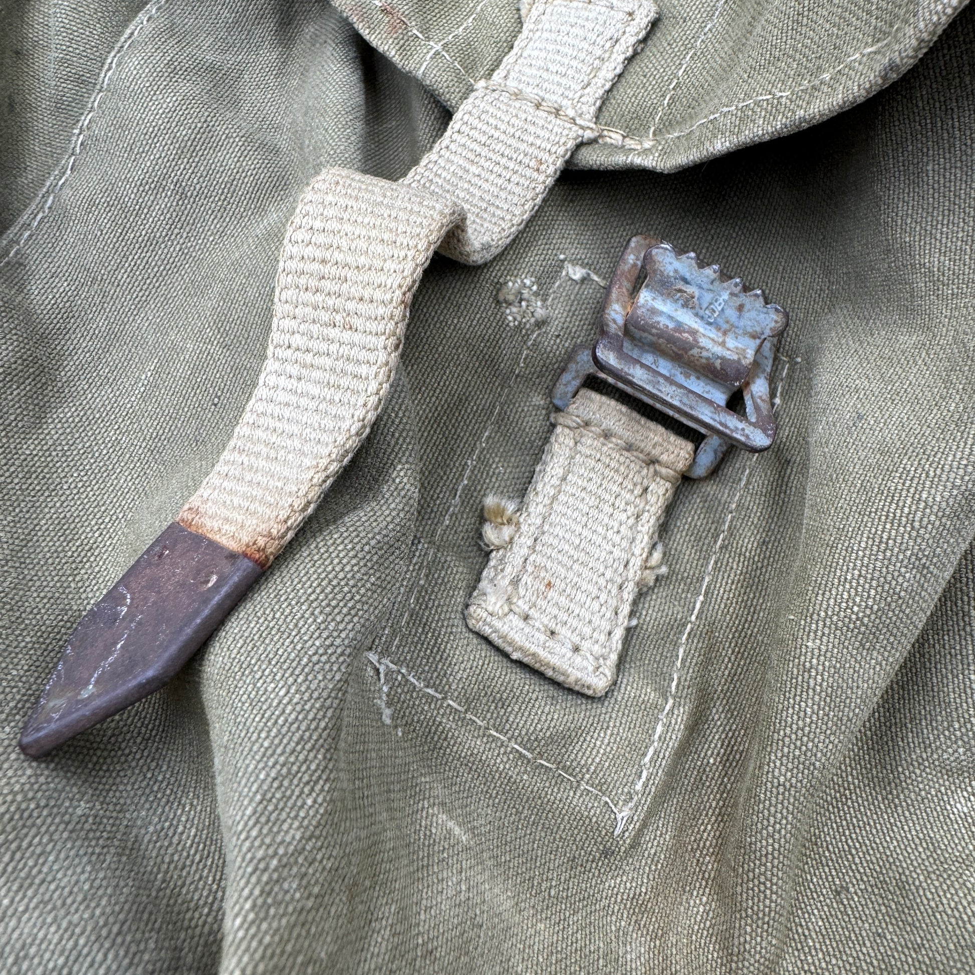 WW2 original artifact – Wehrmacht Original Tropical Backpack Afrikakorps – interior page