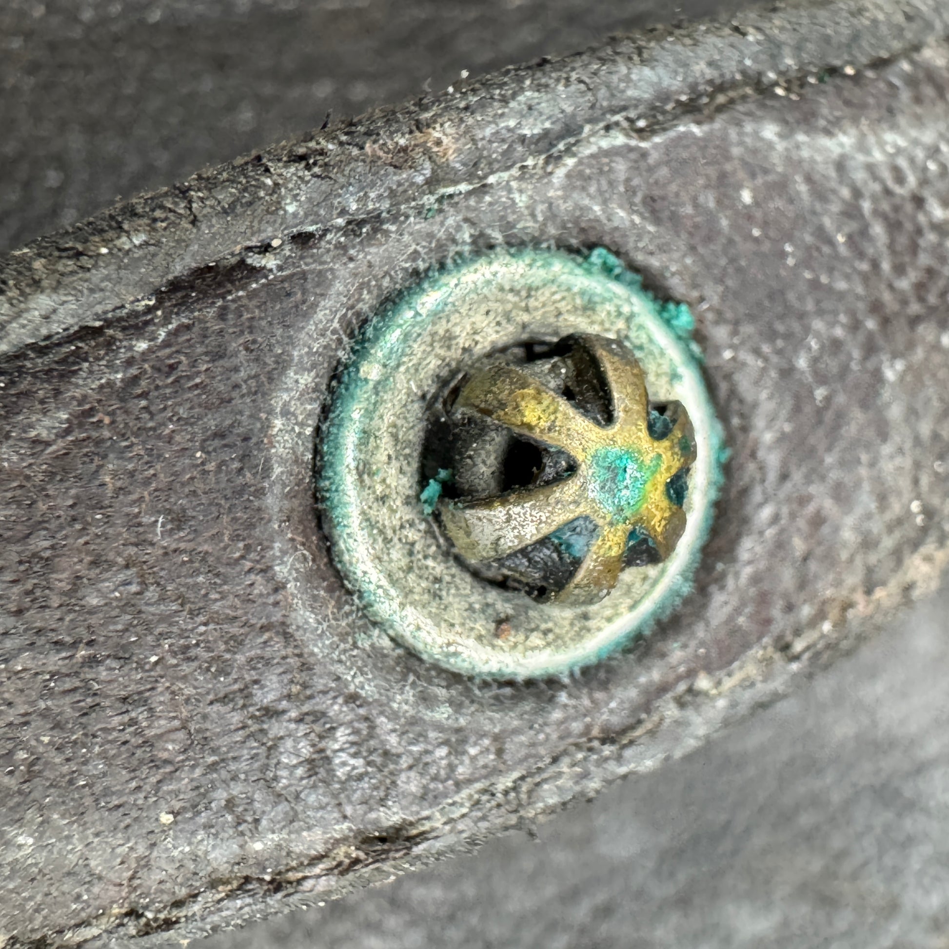 WW2 original artifact – Exclusive: RAF pilot goggles and glove / Captured Near Overloon – interior page