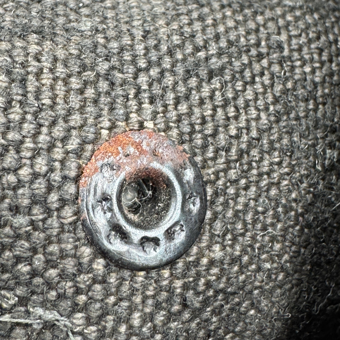 WW2 original artifact – Wehrmacht Kradmelder glove Left – interior page