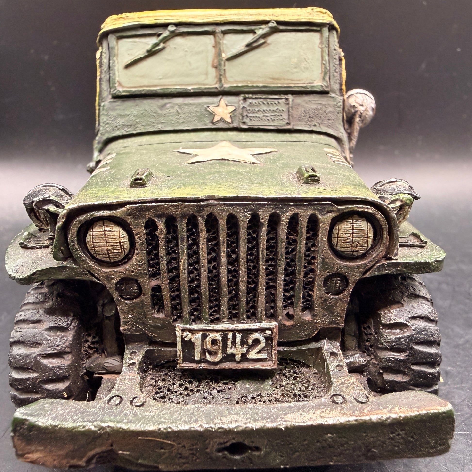WW2 original artifact – 2x WW2 U.S. Resin Vehicles – by P.I.S.C. – Mint Condition – interior page