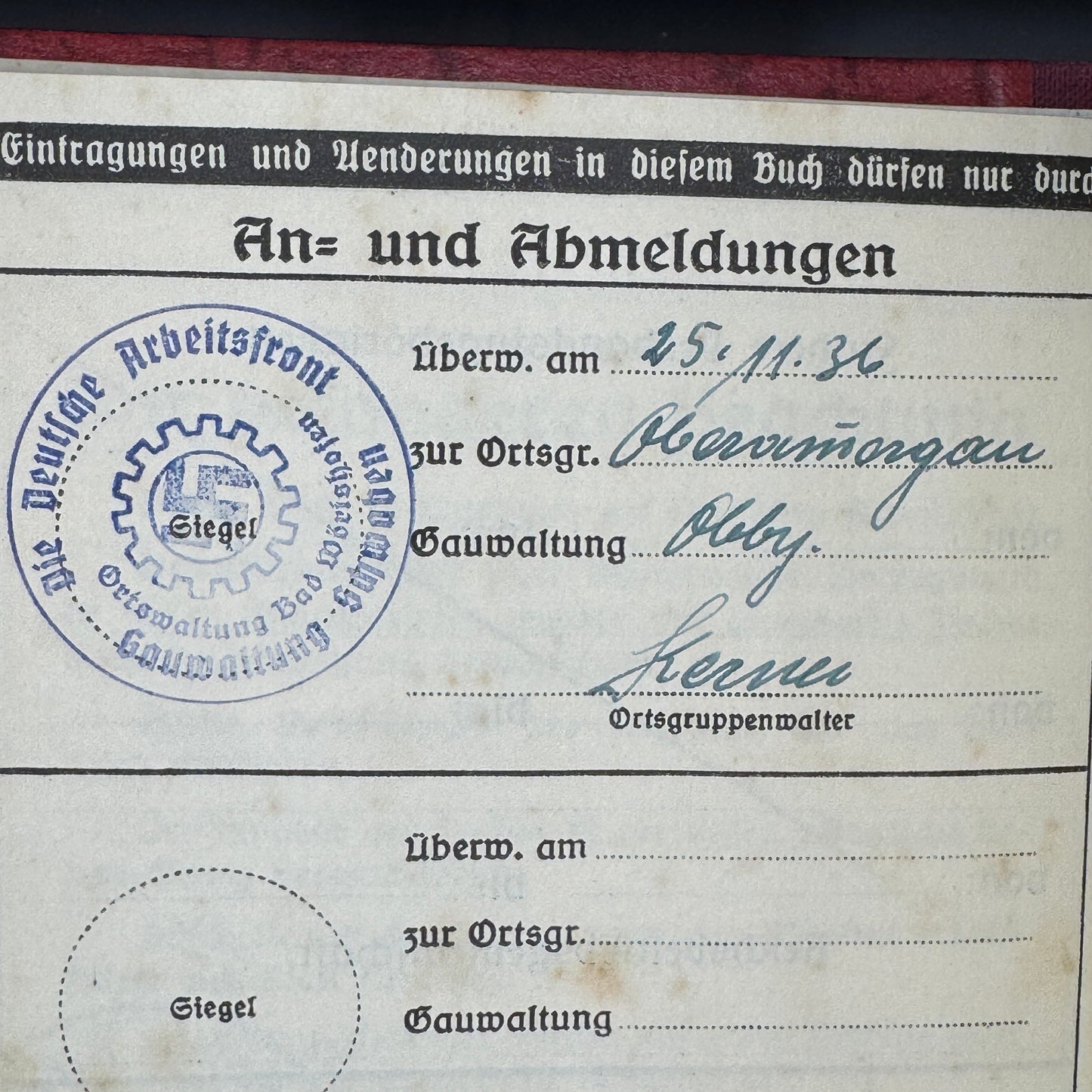 WW2 original artifact – Duetsche Arbeitsfront Mitgliedbuch Walli Pfänder – interior title page