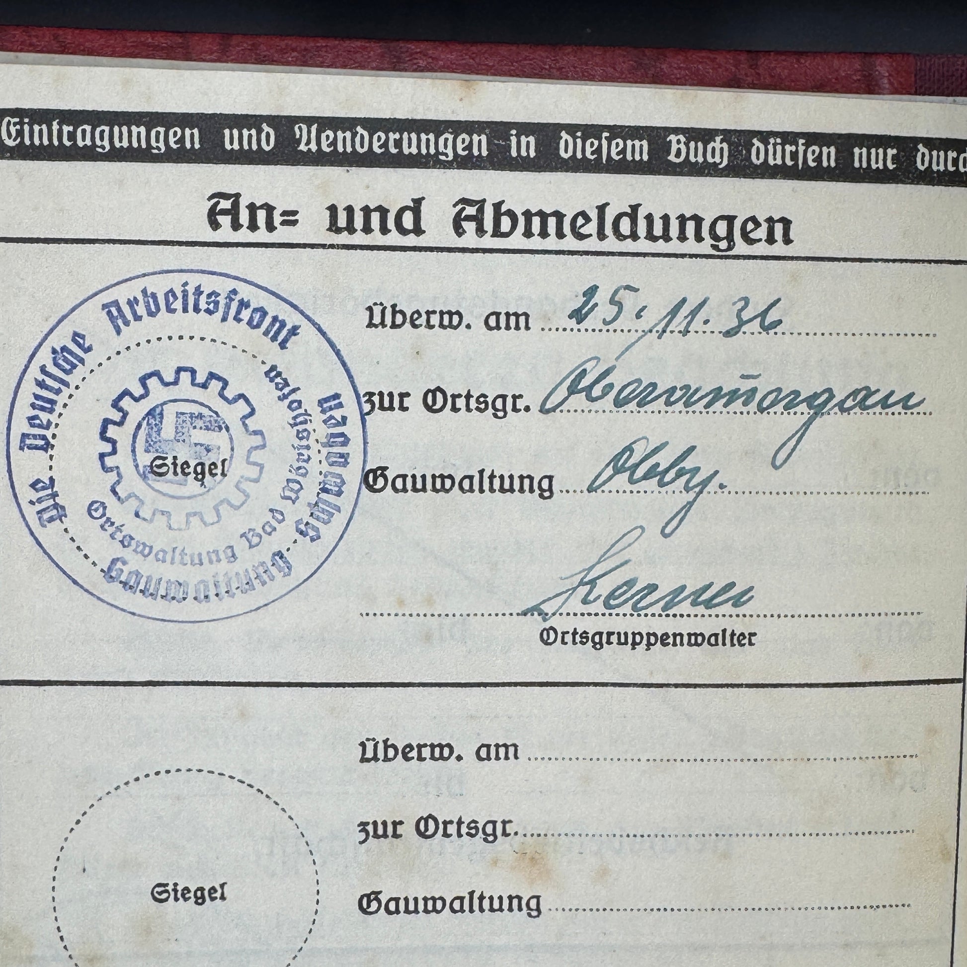 WW2 original artifact – Duetsche Arbeitsfront Mitgliedbuch Walli Pfänder – interior title page