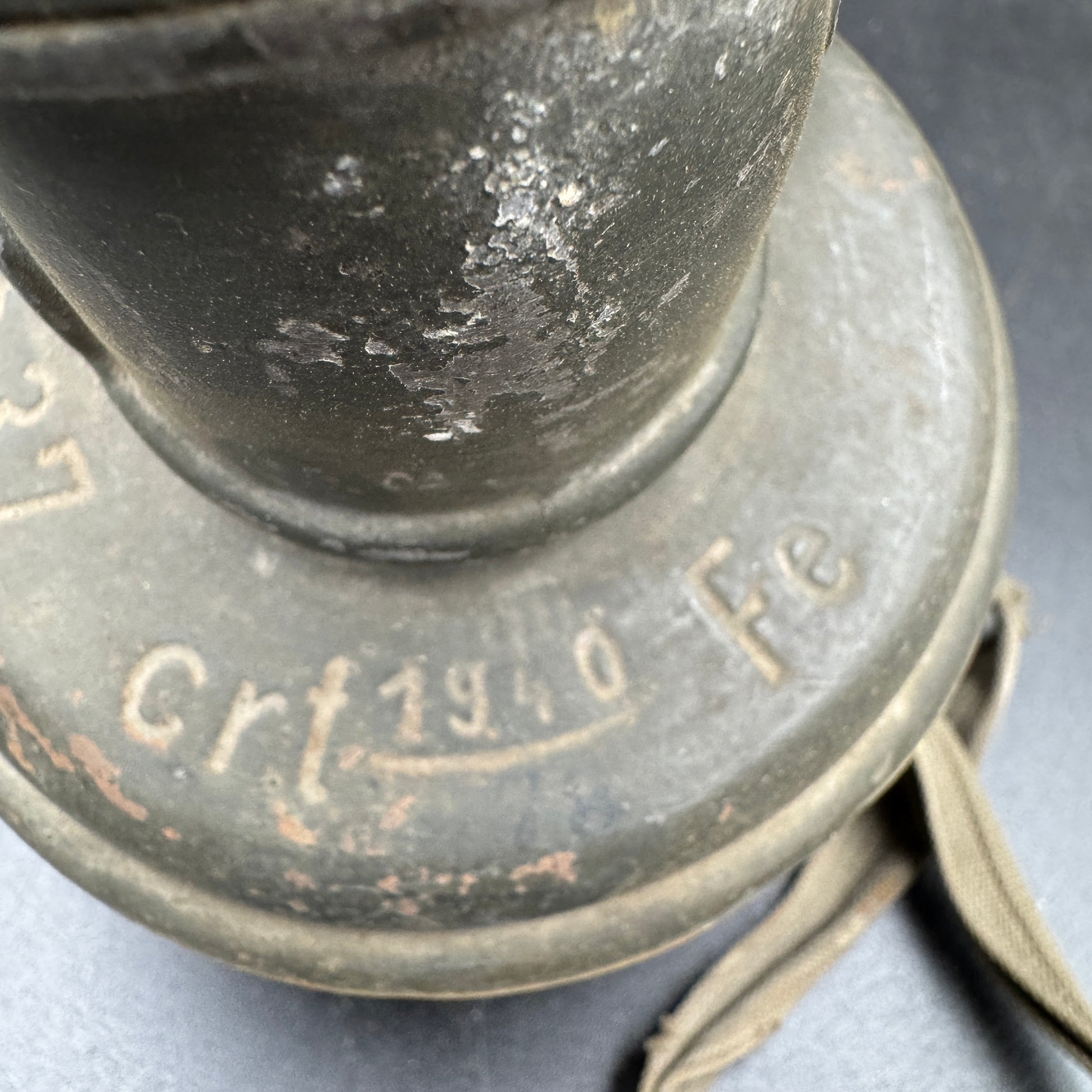WW2 original artifact – German Gassmask with canister – interior page
