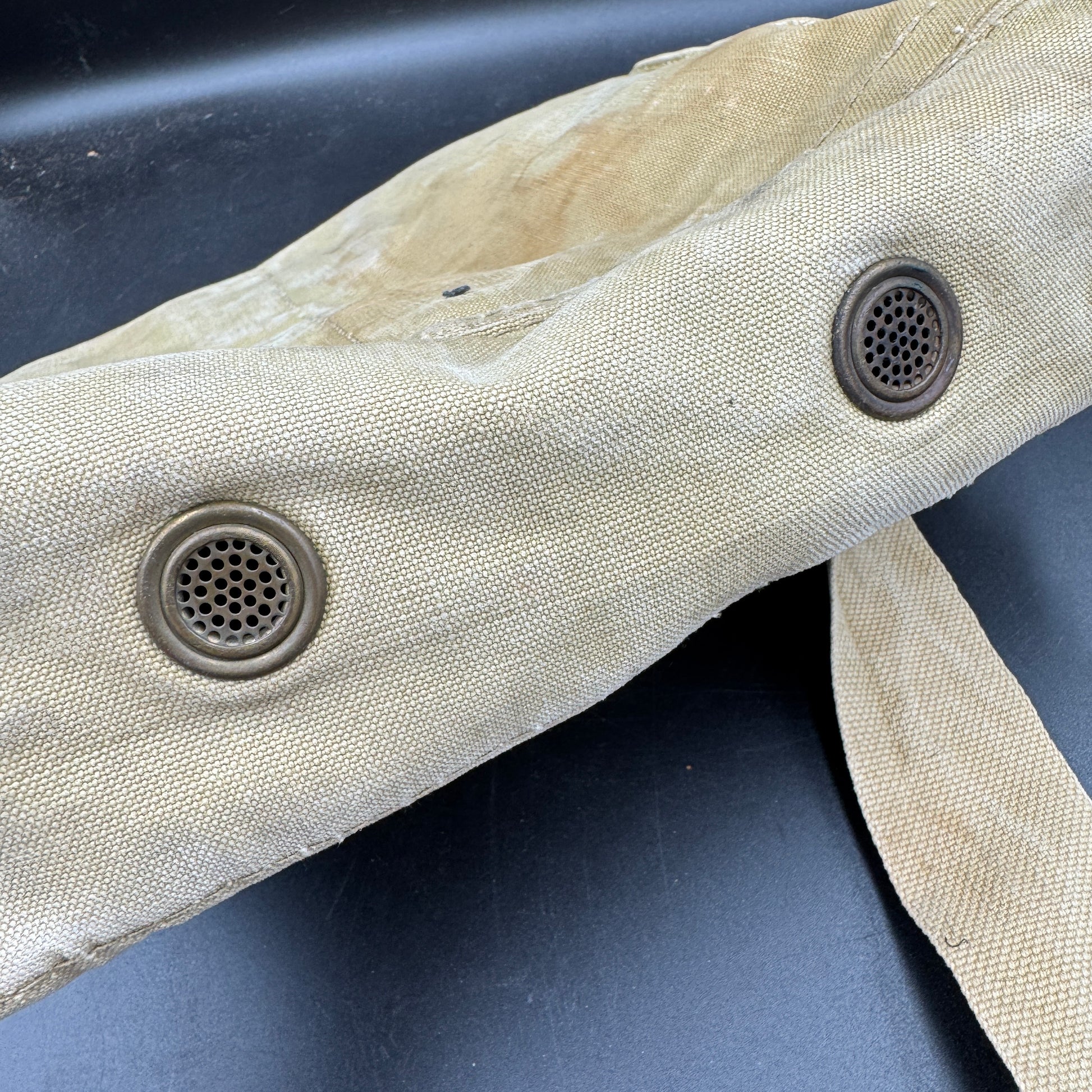 WW2 original artifact – British gas mask 1943 – interior page