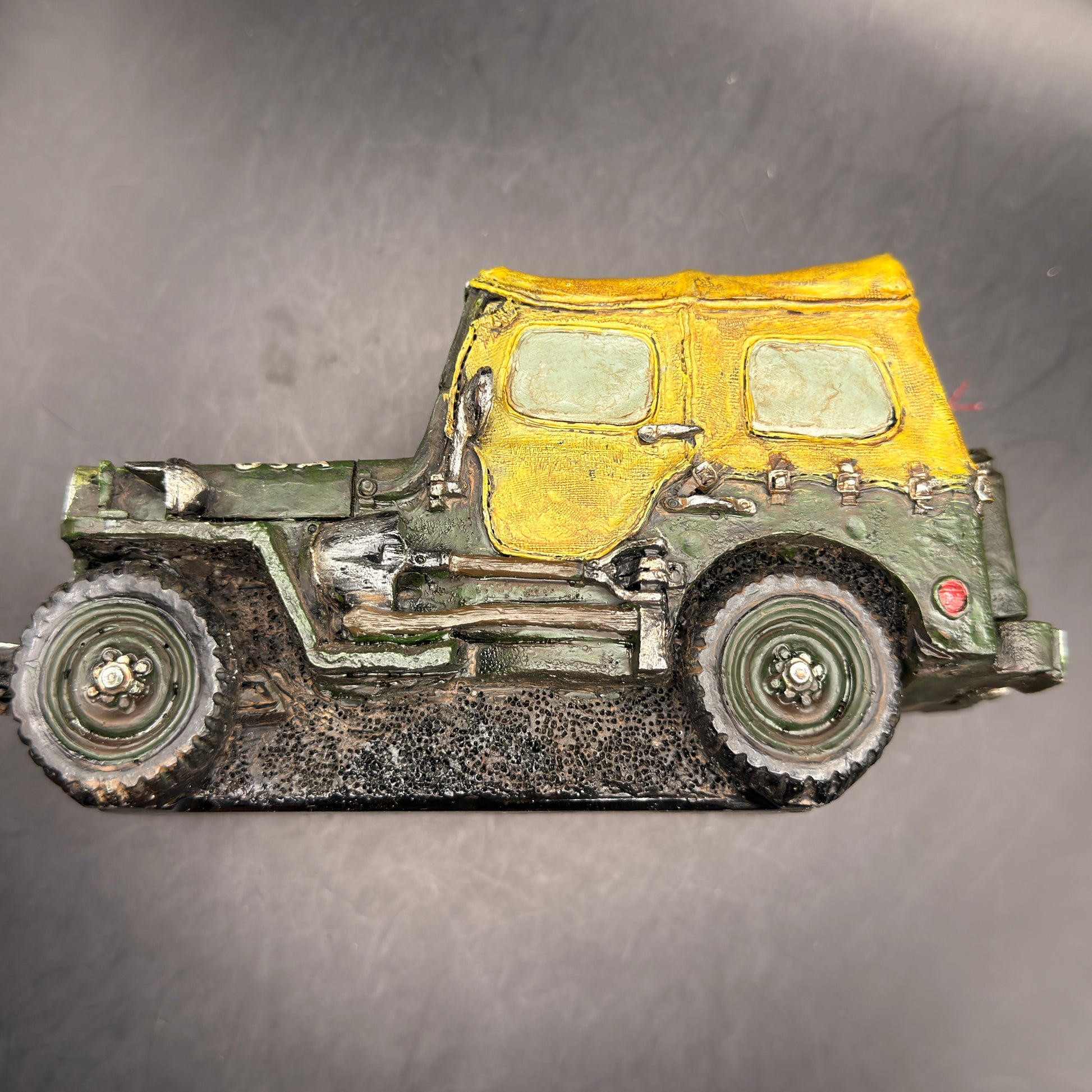 WW2 original artifact – 2x WW2 U.S. Resin Vehicles – by P.I.S.C. – Mint Condition – interior page