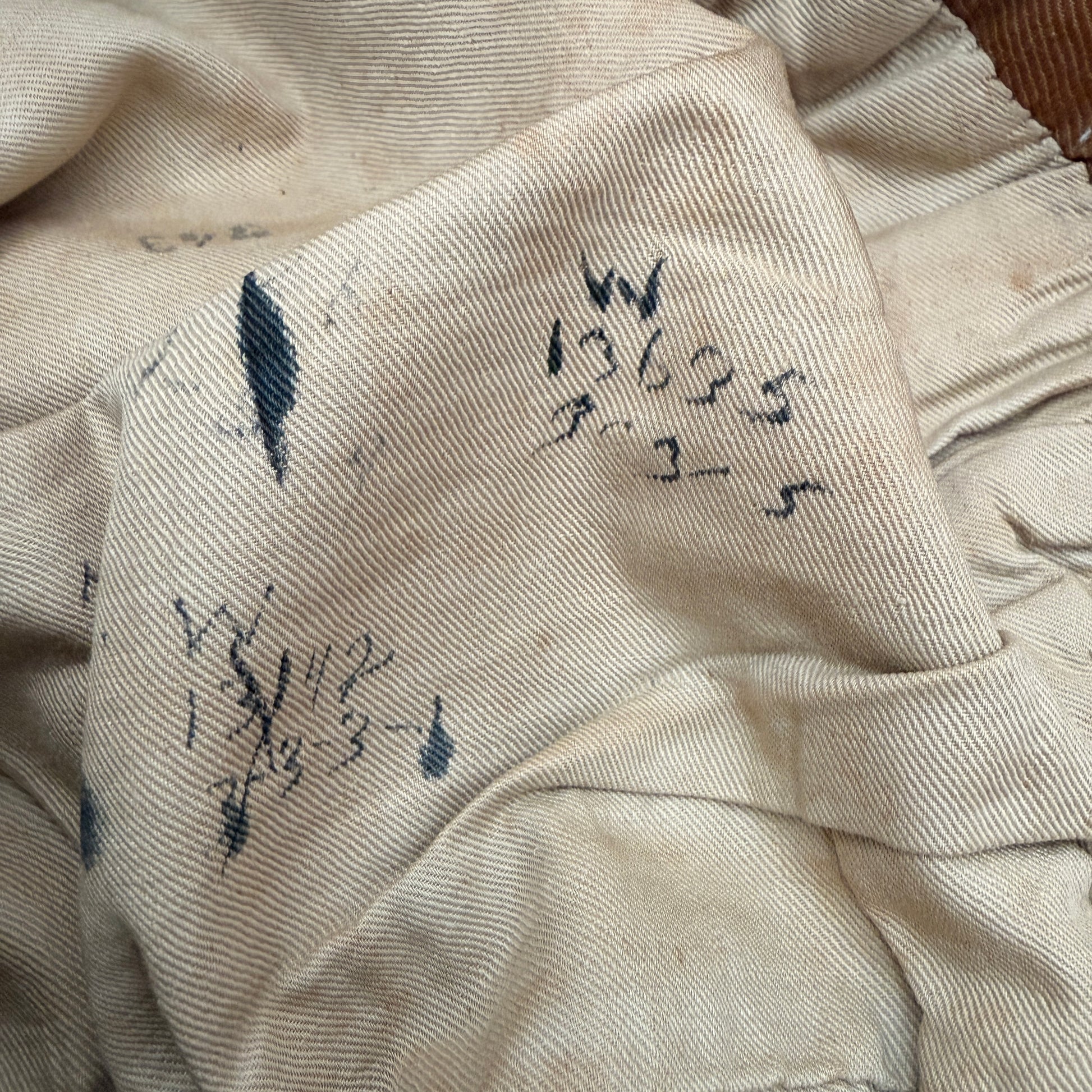 WW2 original artifact – WWI U.S. Army Ordnance Officer Tunic – 1st Lt., 4 Campaign Stars, Overseas – interior page