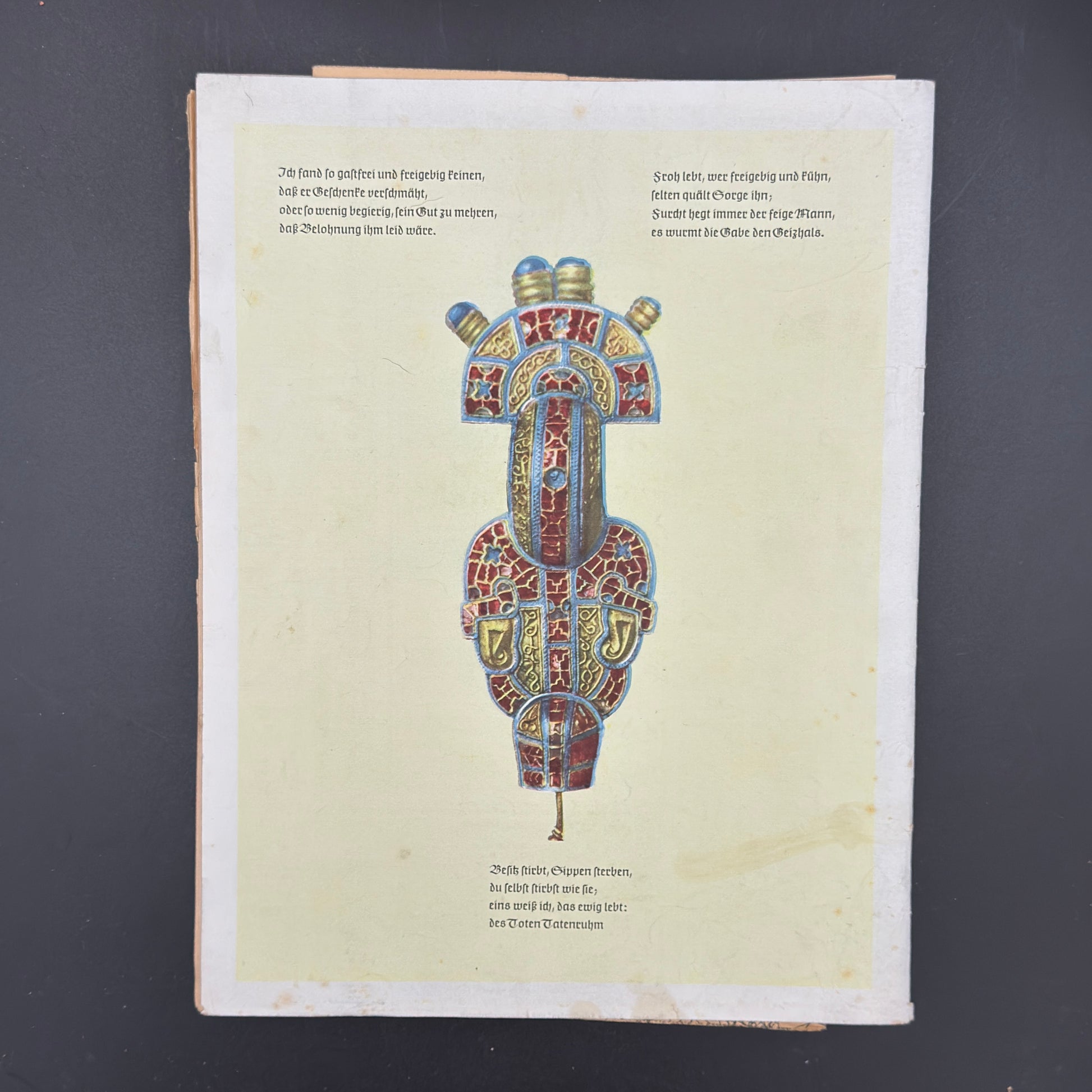 WW2 original artifact – Frauen Warte Januari 1939 – interior page