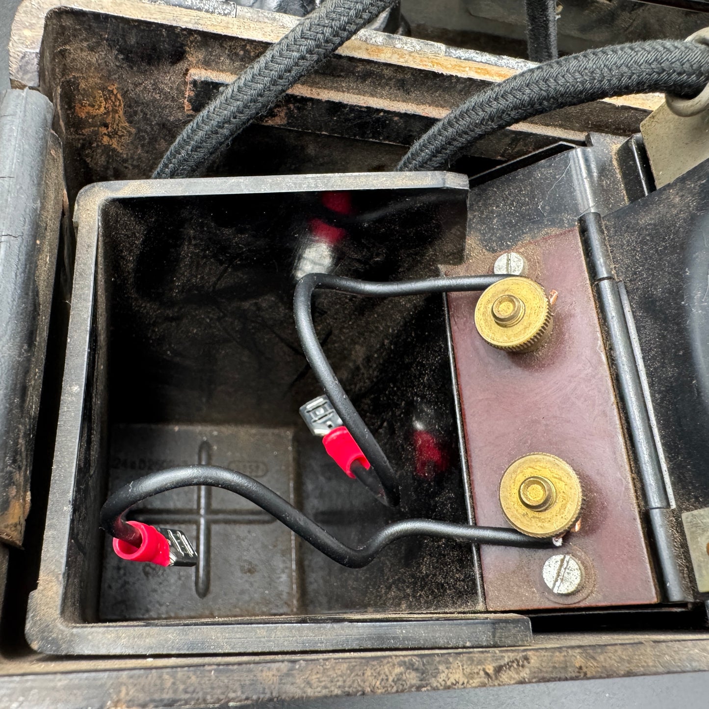 WW2 original artifact – Working German Field Telephone (FF33) 1941 – interior page