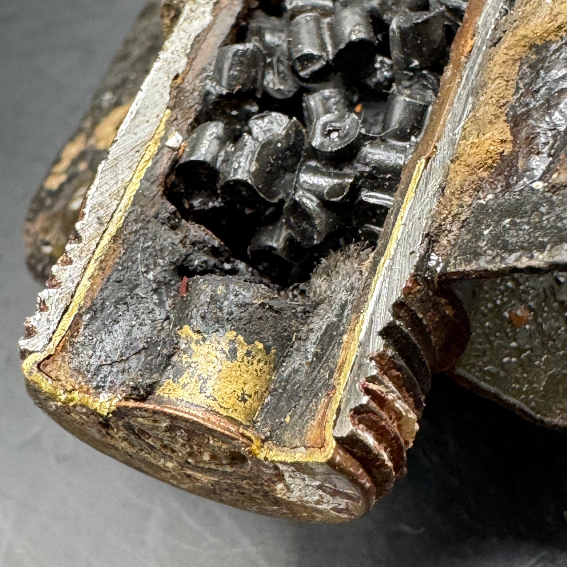 WW2 original artifact – British 2-Inch High-Explosive Mortar Round – interior page