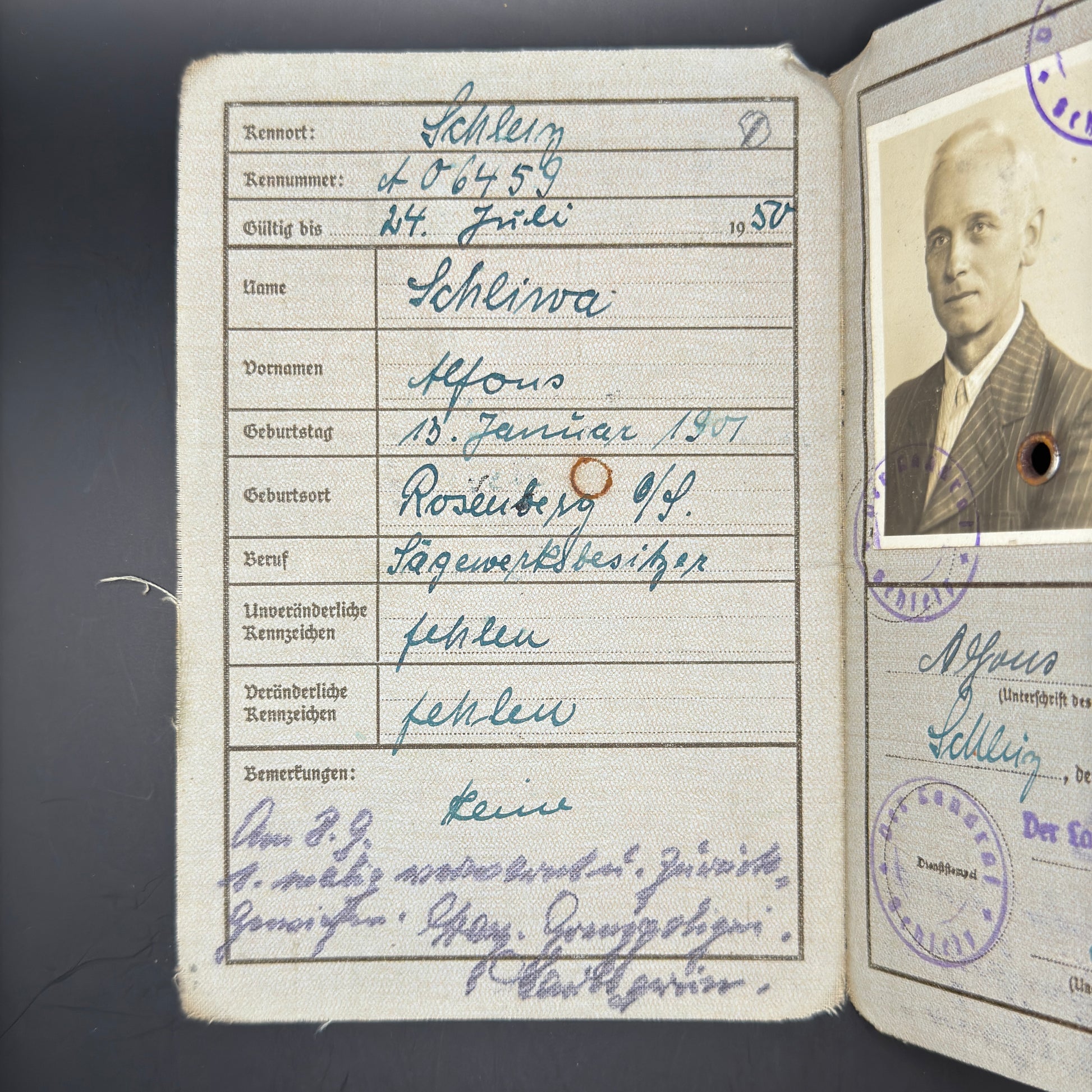 WW2 original artifact – Kennkarte 1945 with nice rear! – interior detail