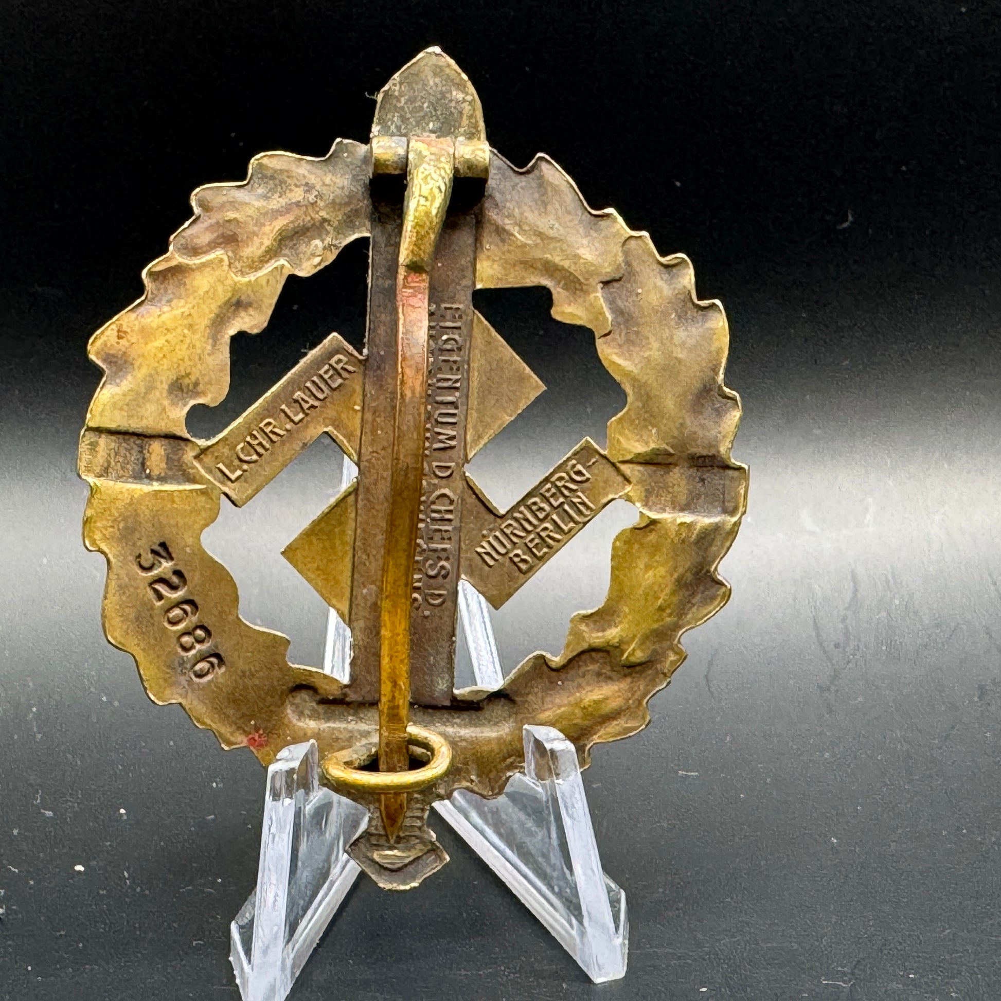 WW2 original artifact – SA Sportabzeichen in bronze Numbered! (L.Chr. Lauer) – interior detail
