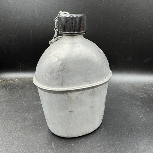 WW2 original artifact – WW2 US canteen 1944 – AxisArtifacts