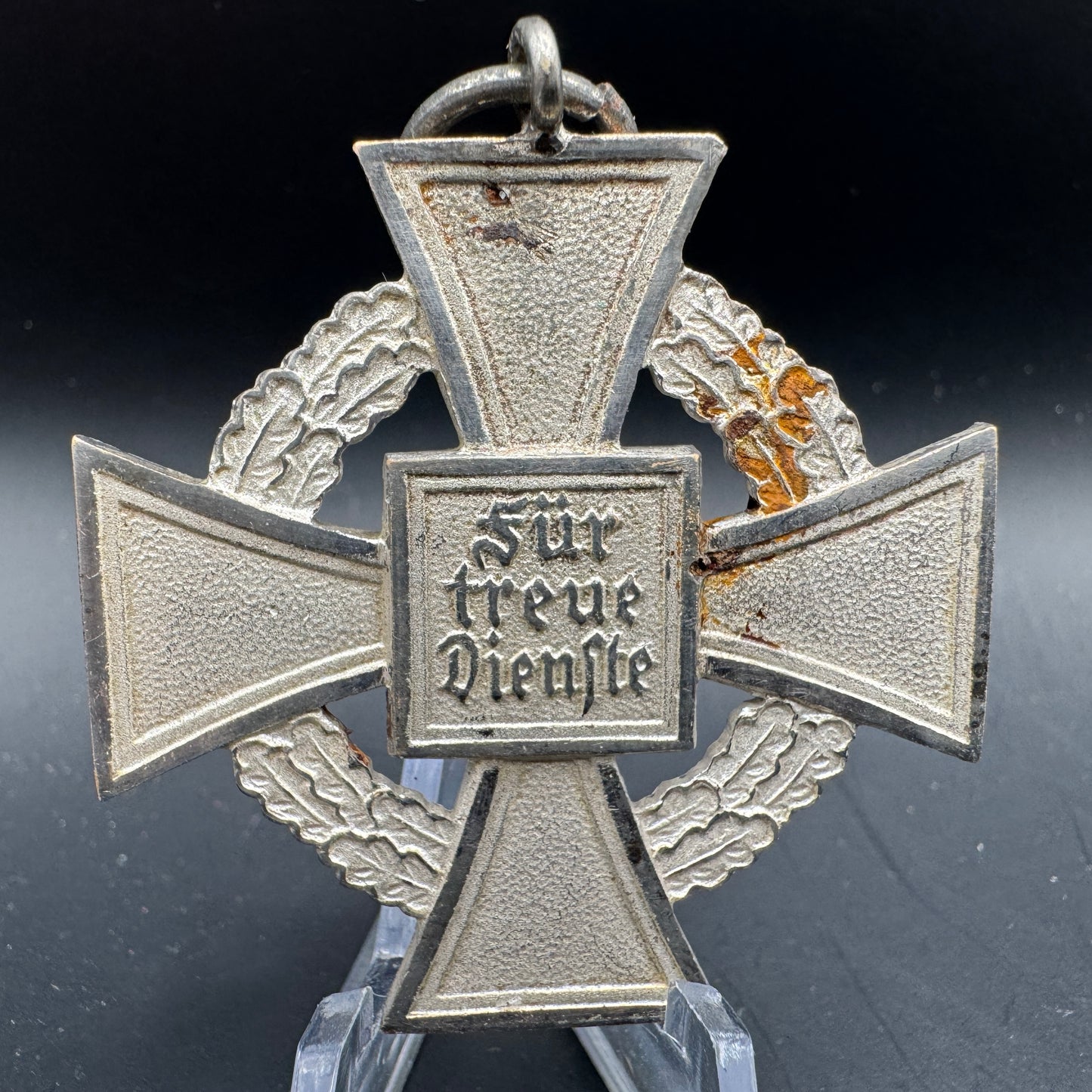 WW2 original artifact – German Treue Dienst Medal – interior detail