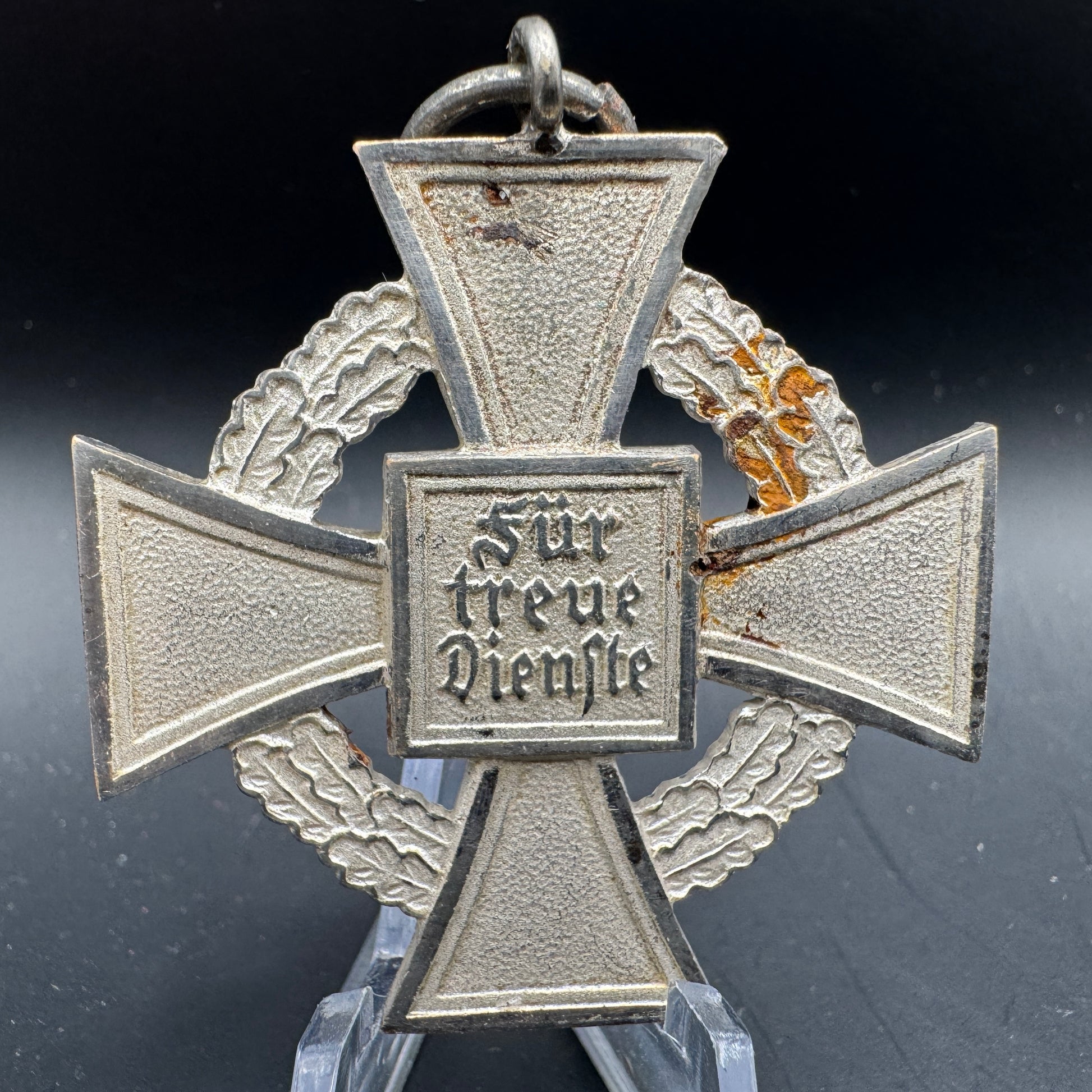 WW2 original artifact – German Treue Dienst Medal – interior detail