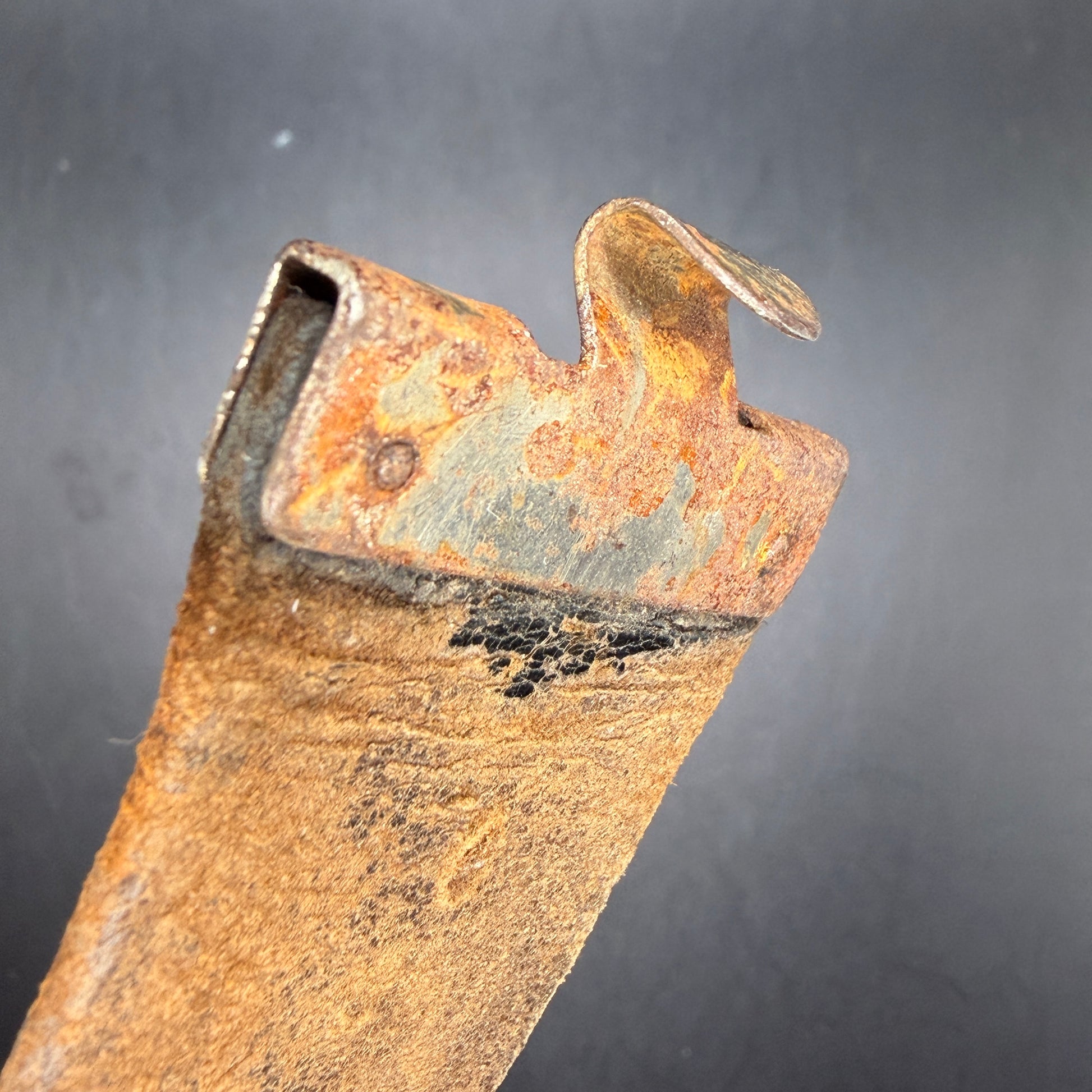 WW2 original artifact – Belt buckle & belt Frontheil – Stahlhelm Bund – interior page