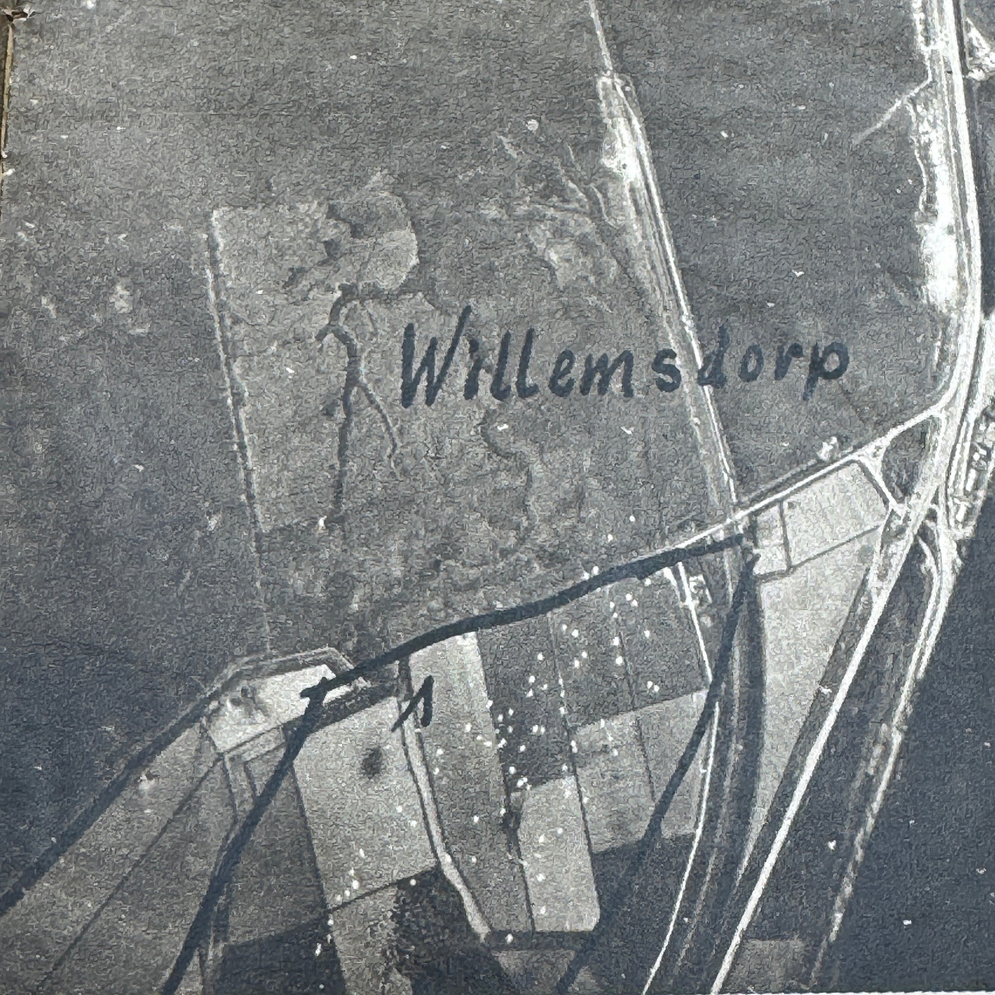 WW2 original artifact – Der Adler Mai 1940: about Moerdijk / Willemsdorp! – interior page