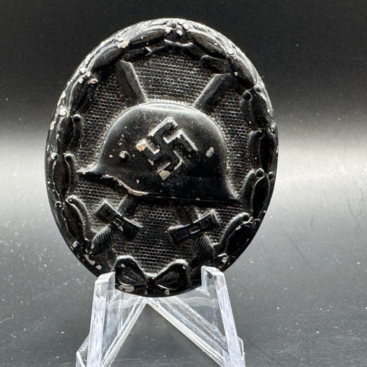 WW2 original artifact – Verwundeten Abzeichen (VWA) Schwarz – AxisArtifacts