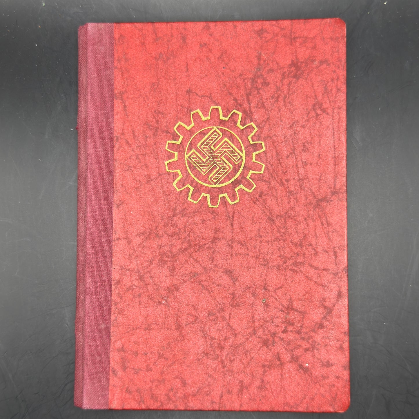 WW2 original artifact – Complete set Ahnenpass, Arbeitsbuch, Gesundheitspass, Arbeitsfront from 1 person – interior page