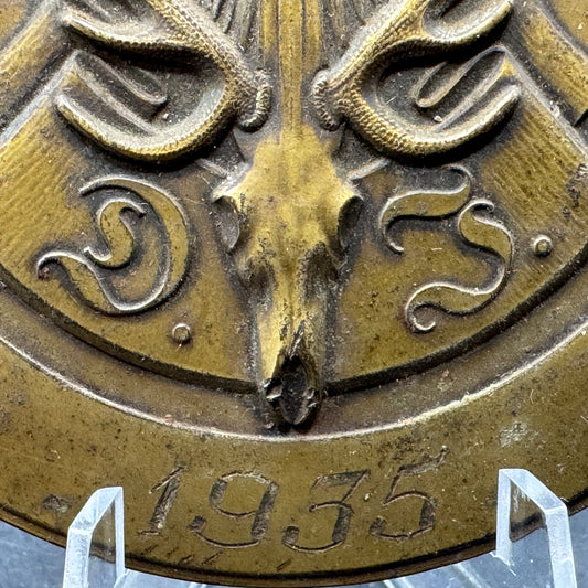 WW2 original artifact – 1935 German Hunting Association Plaque – interior detail