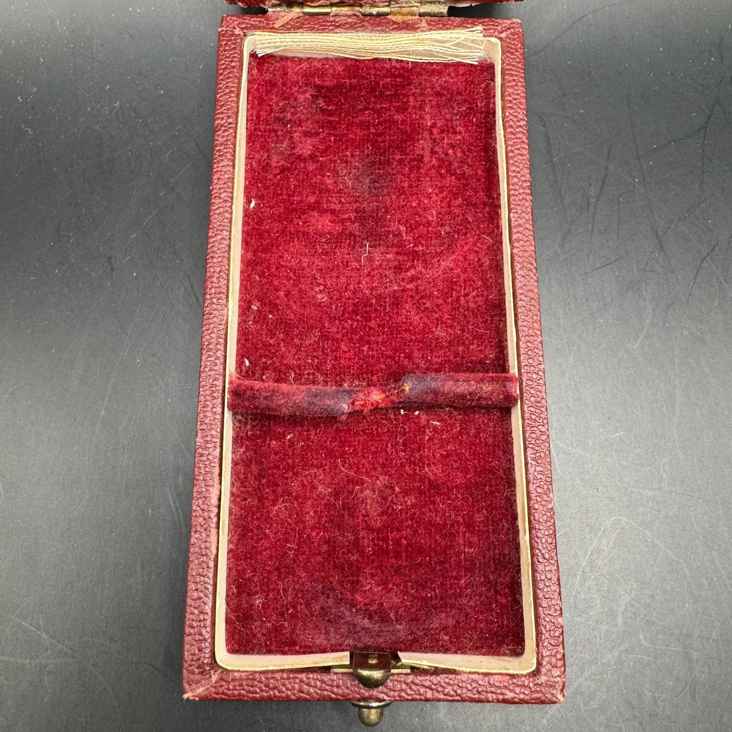 WW2 original artifact – Anschluss medal Sudetenland Cased – interior page