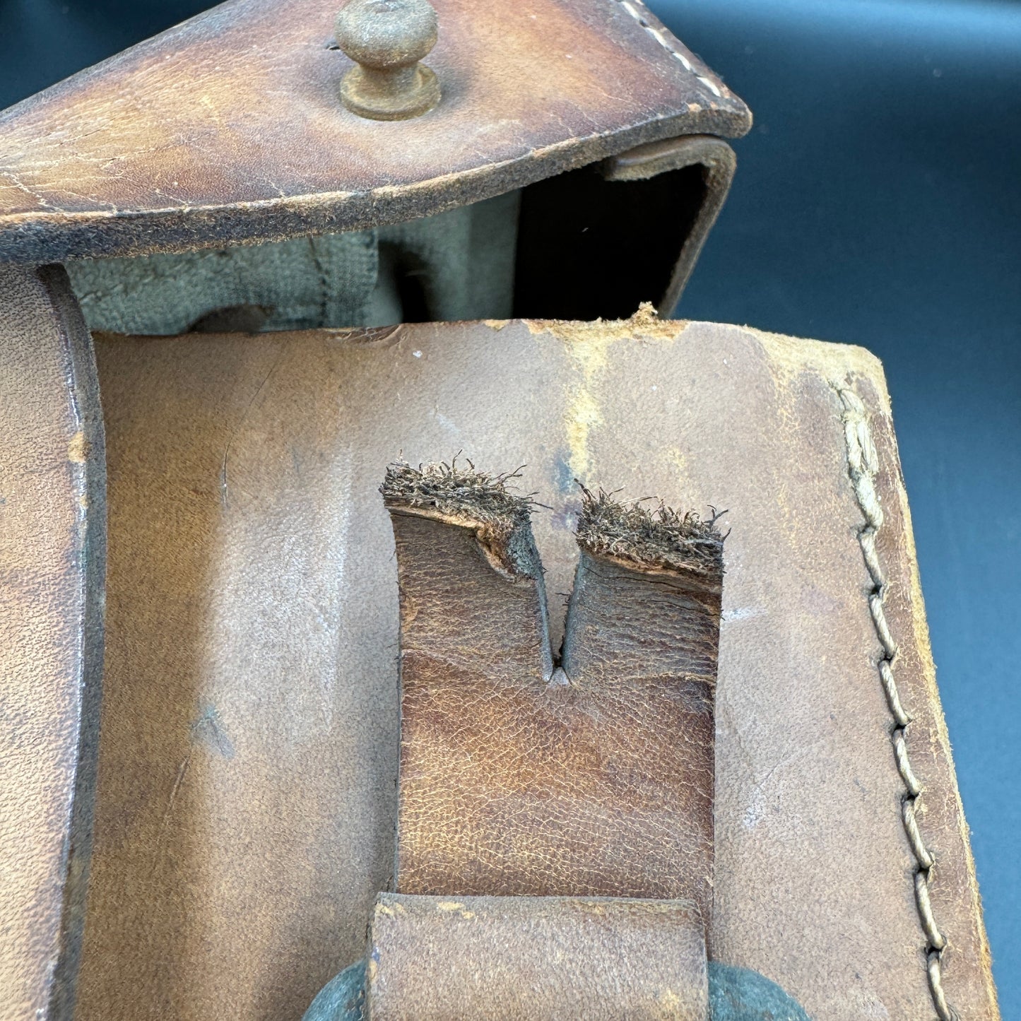 WW2 original artifact – D.R.K. LEATHER MEDICAL FIRST AID BAG – interior page