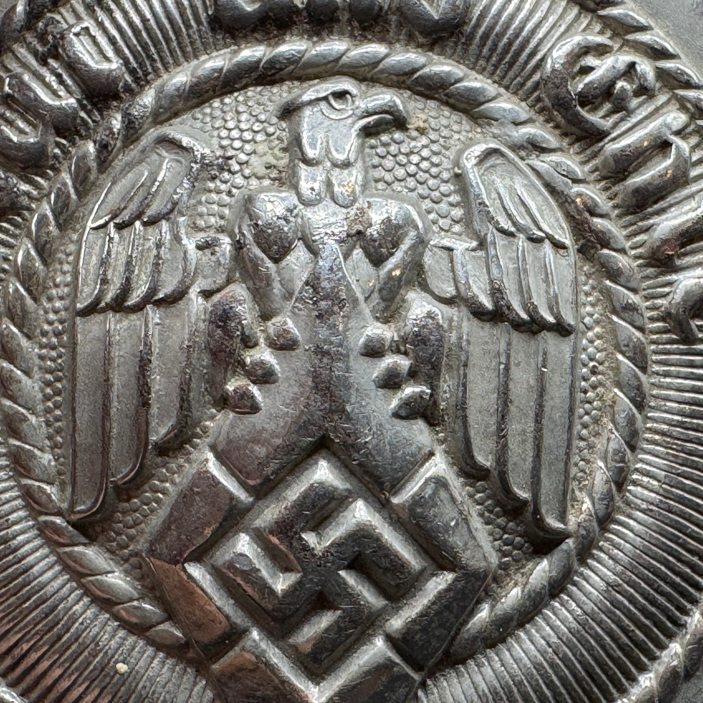 WW2 original artifact – Hitler Jugend buckle KH M 4/49 Steinhauer & Luck – interior page