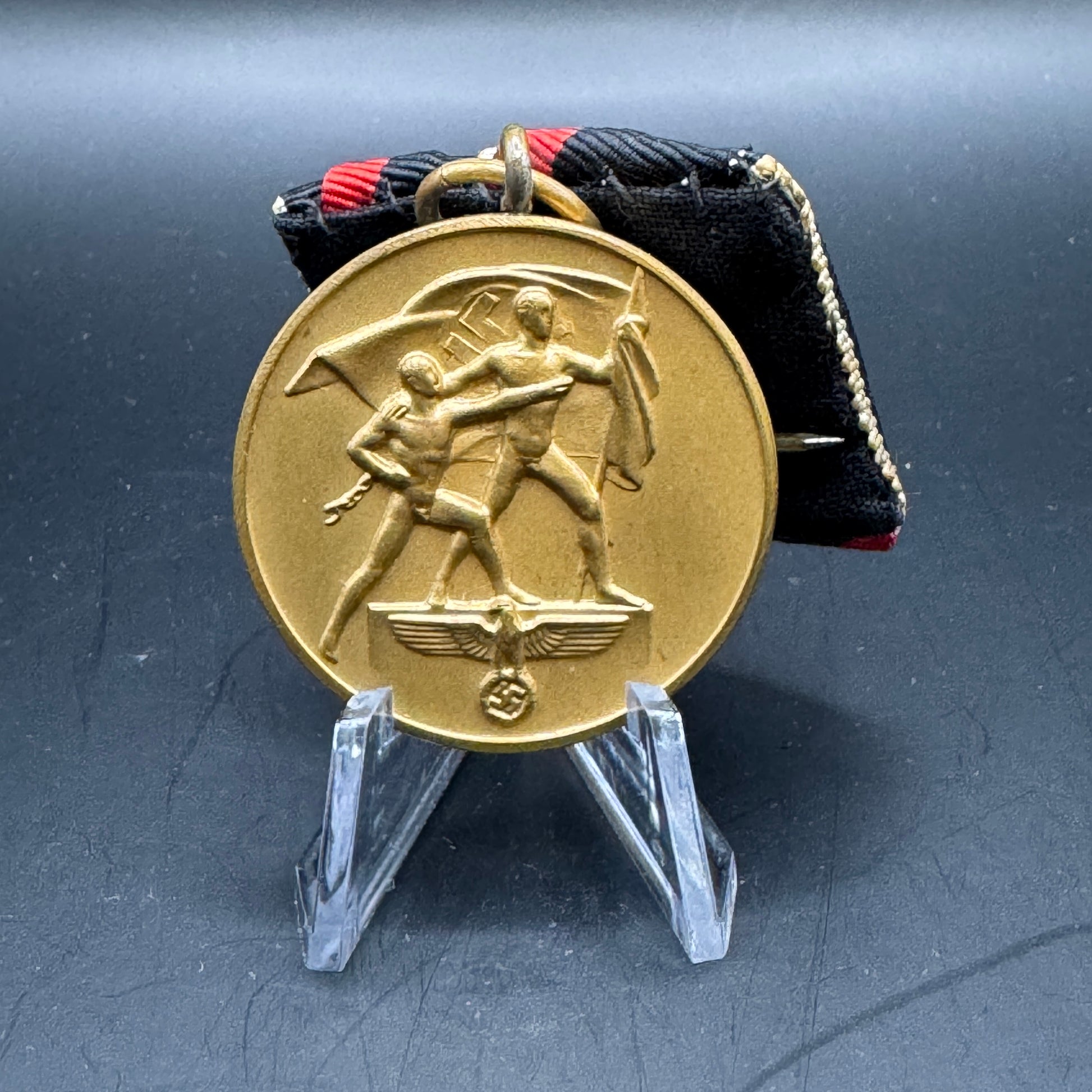 WW2 original artifact – Anschluss einzelspange Sudetenland – interior detail