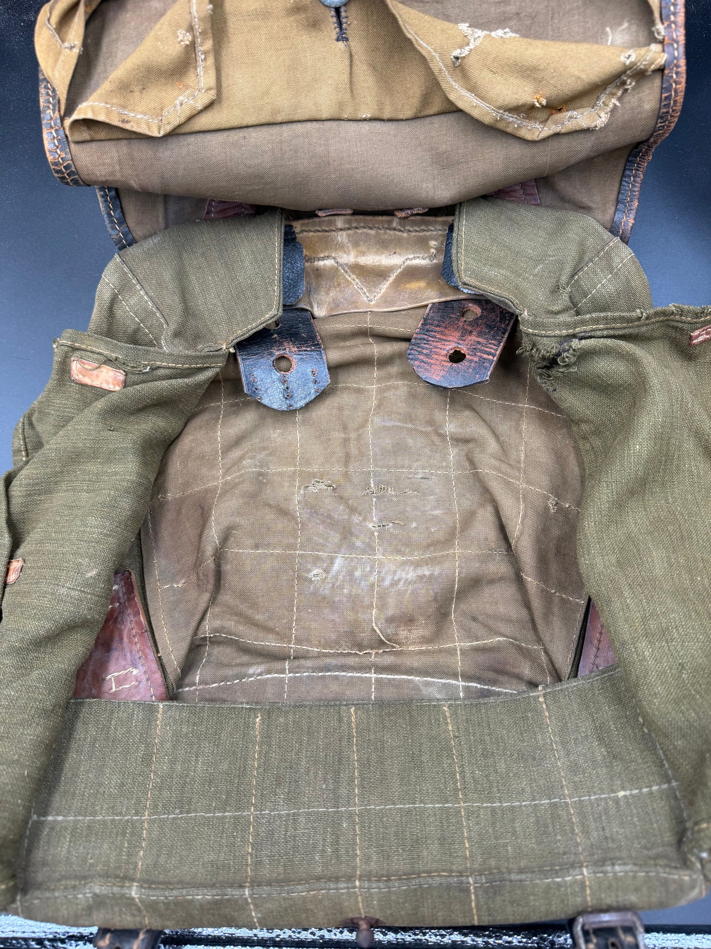 WW2 original artifact – Wehrmacht Tornister (Affe) 1942 Kimnach u Brunn – interior page