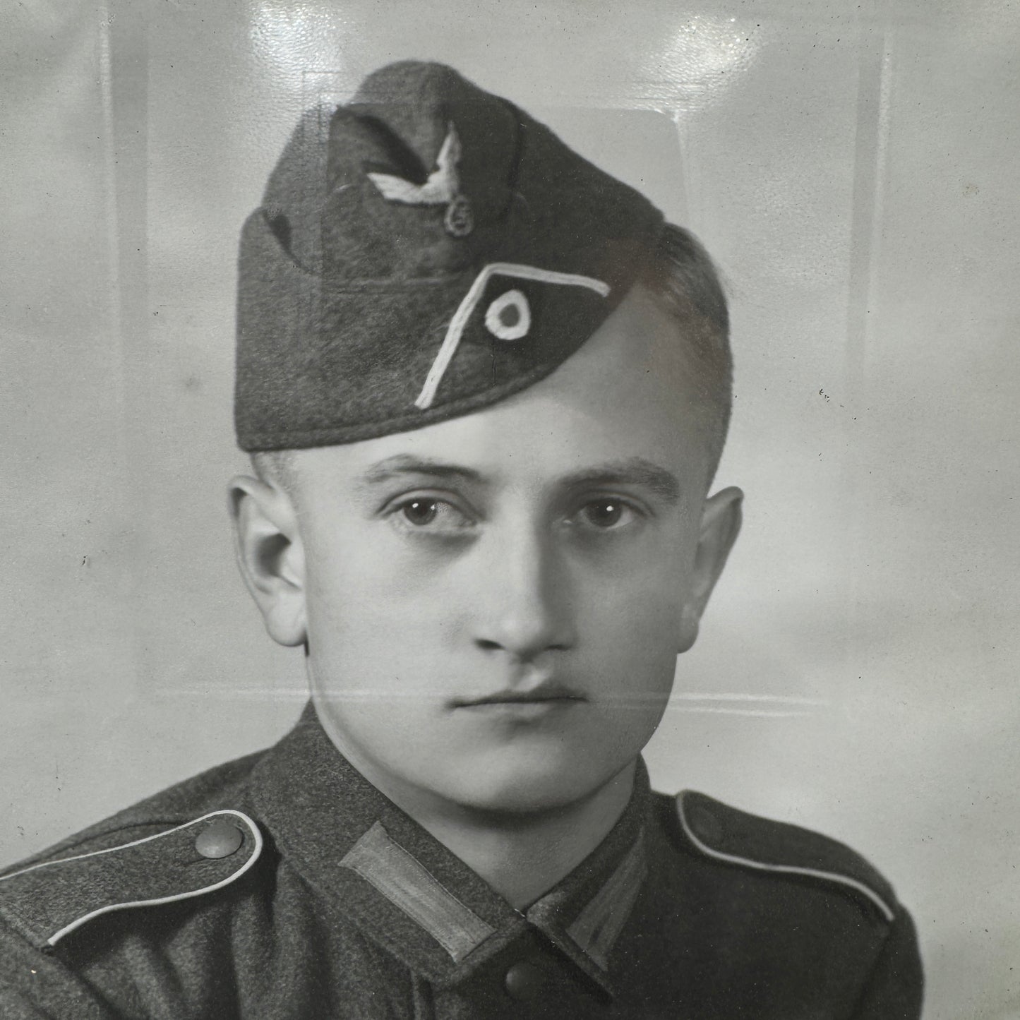 WW2 original artifact – Original Wooden Photo Frame with German Soldier Photograph – interior detail