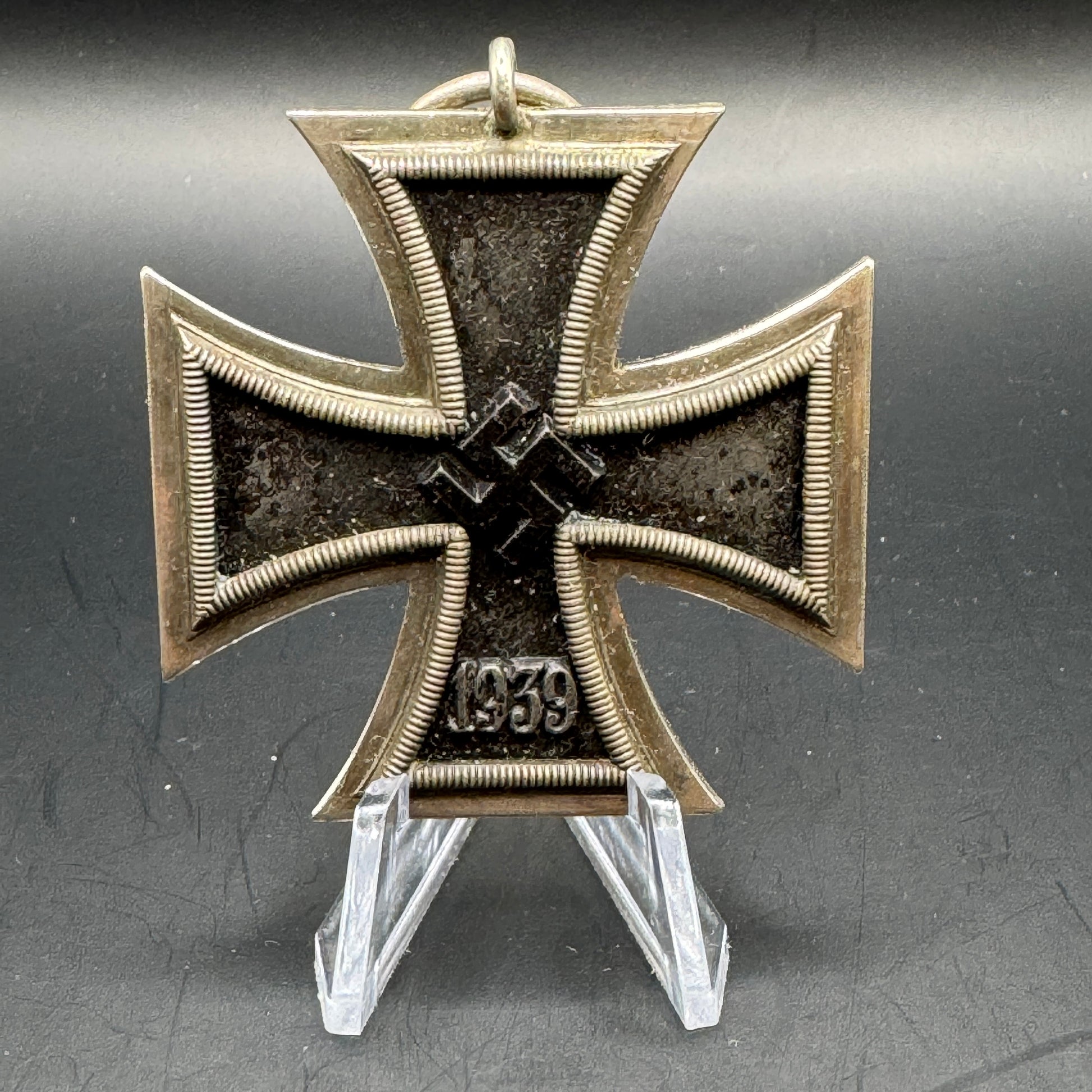 WW2 original artifact – Eiserne Kreuz 2 7 Paul Meybauer – AxisArtifacts