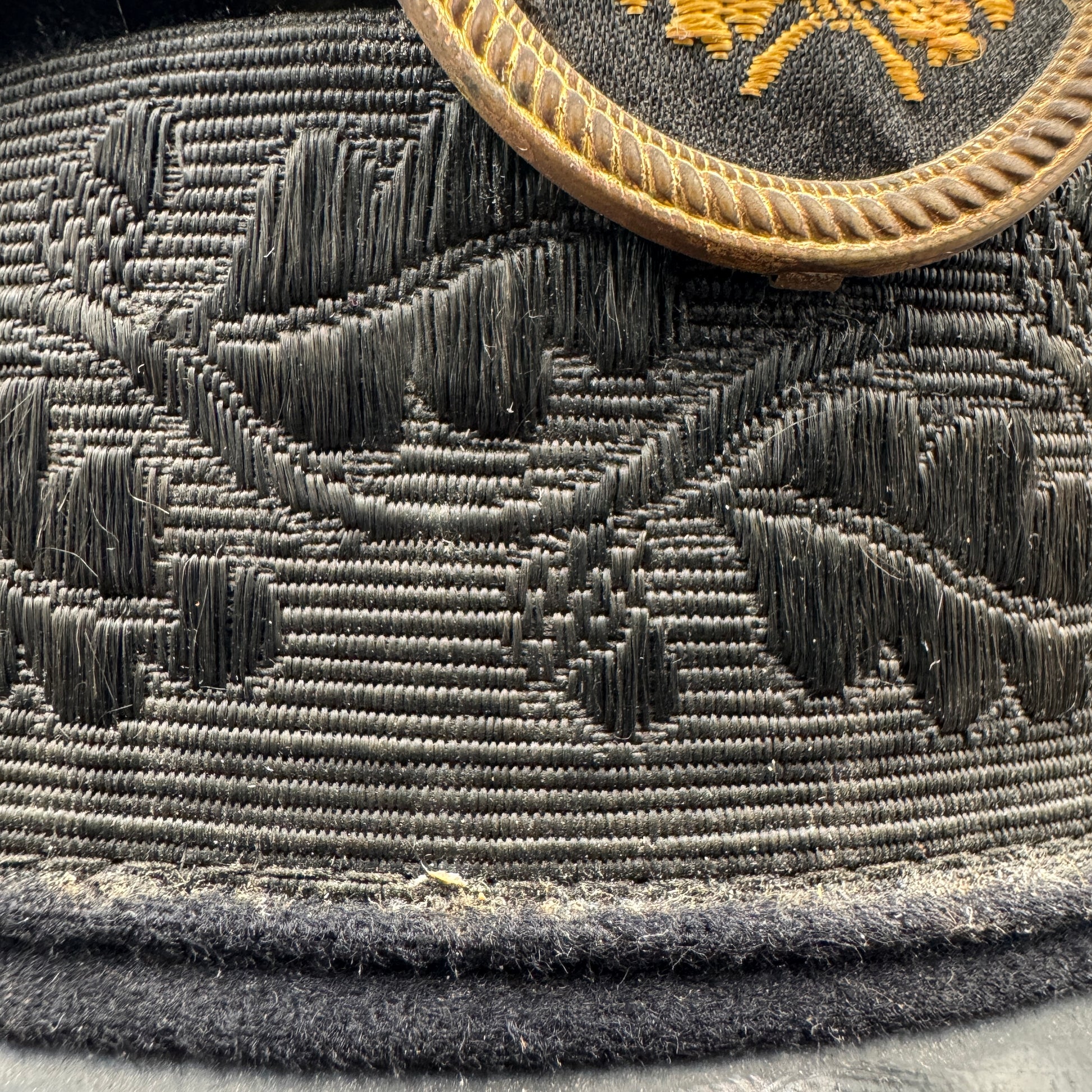 WW2 original artifact – DAF Visor Cap – interior title page