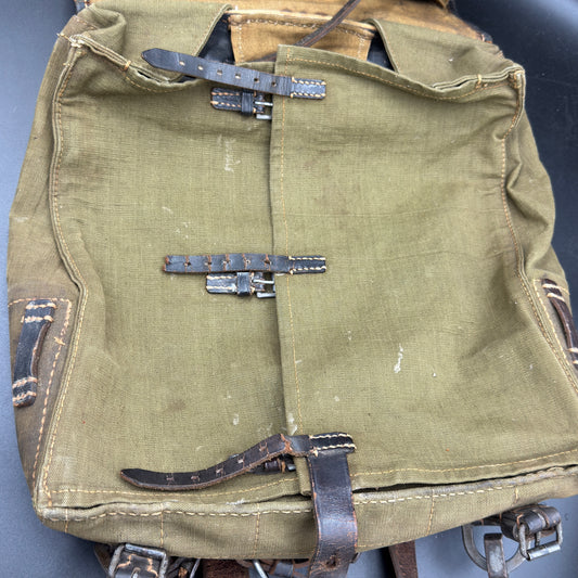 WW2 original artifact – Tornister 'Bautzen' 1940 – interior detail