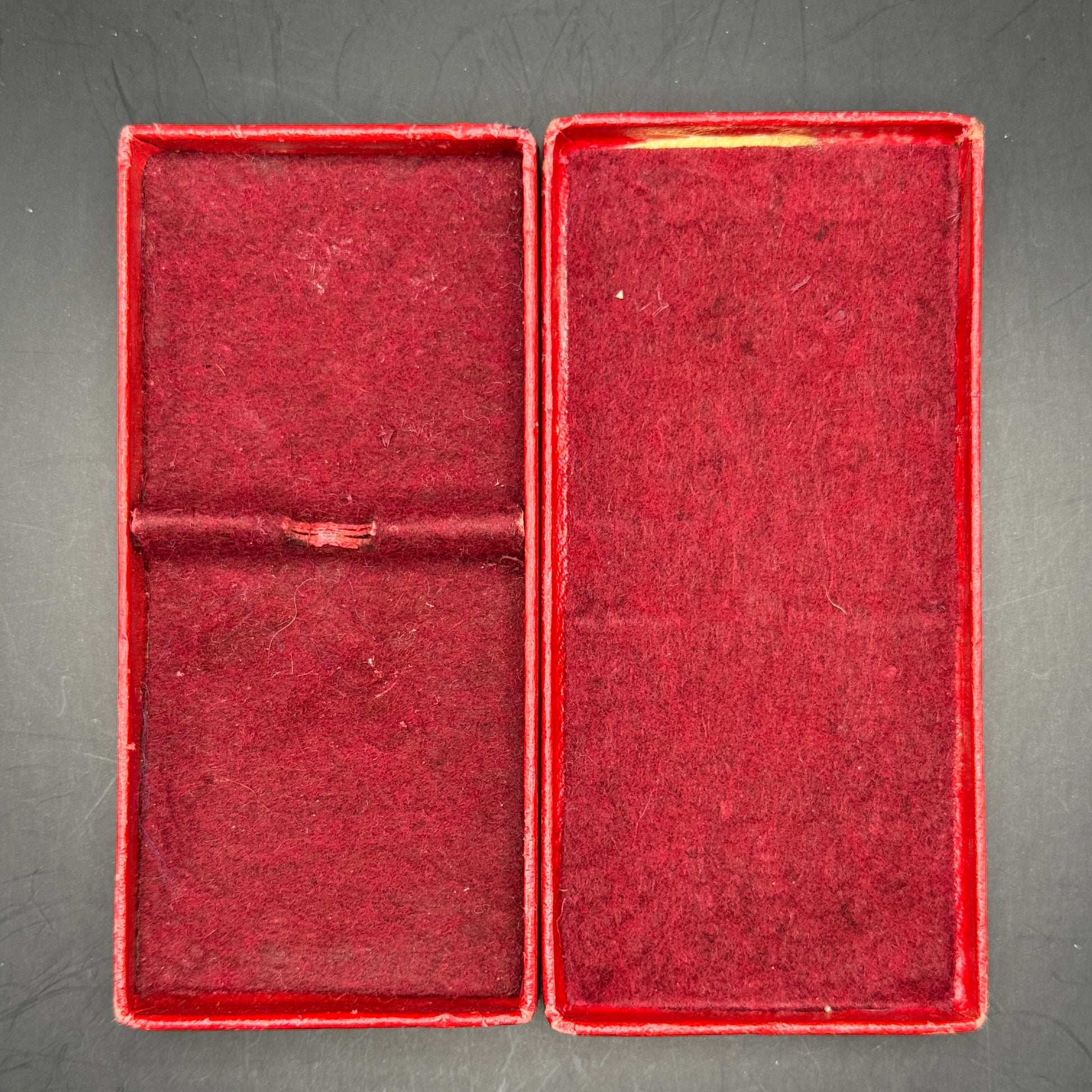 WW2 original artifact – 25 Jahre Treue Dienste im Etui – interior title page