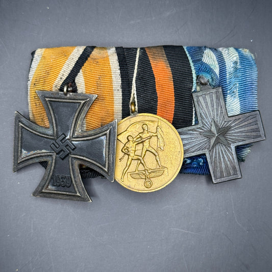 WW2 original artifact – 3-pieced medal-bar EK2 / Anschluss / Croce Al Valore di Guerra – AxisArtifacts