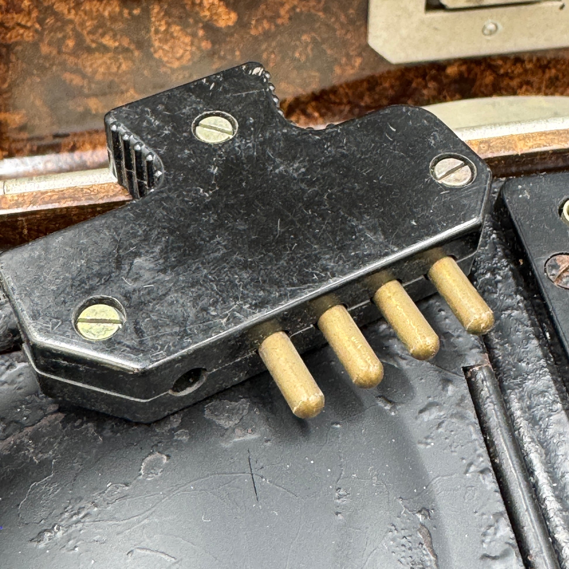 WW2 original artifact – German Field Telephone (FF33) by DTW – interior page