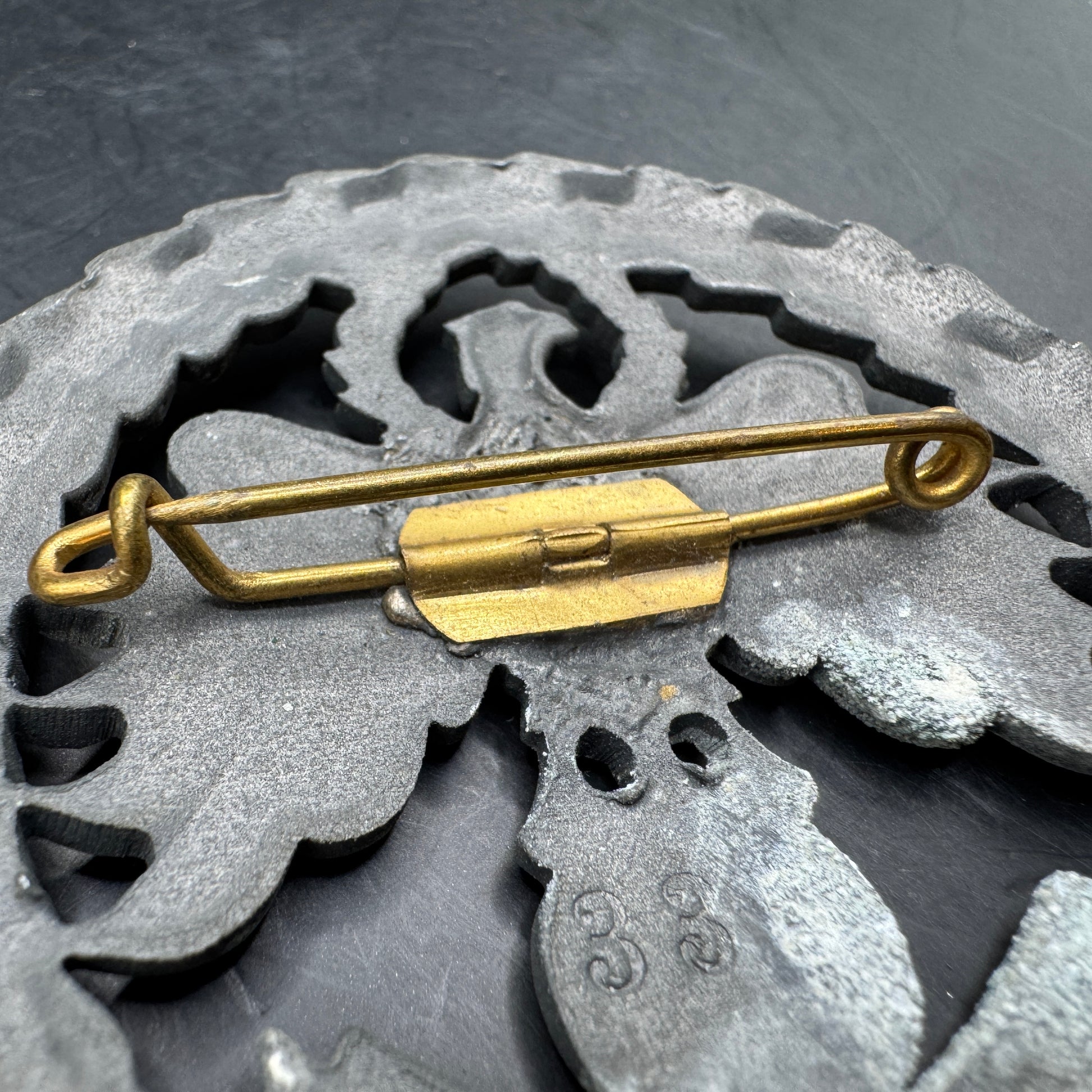 WW2 original artifact – BIG! Standschützenverband Tirol Vorarlberg Abzeichen Meisterschütze – interior page