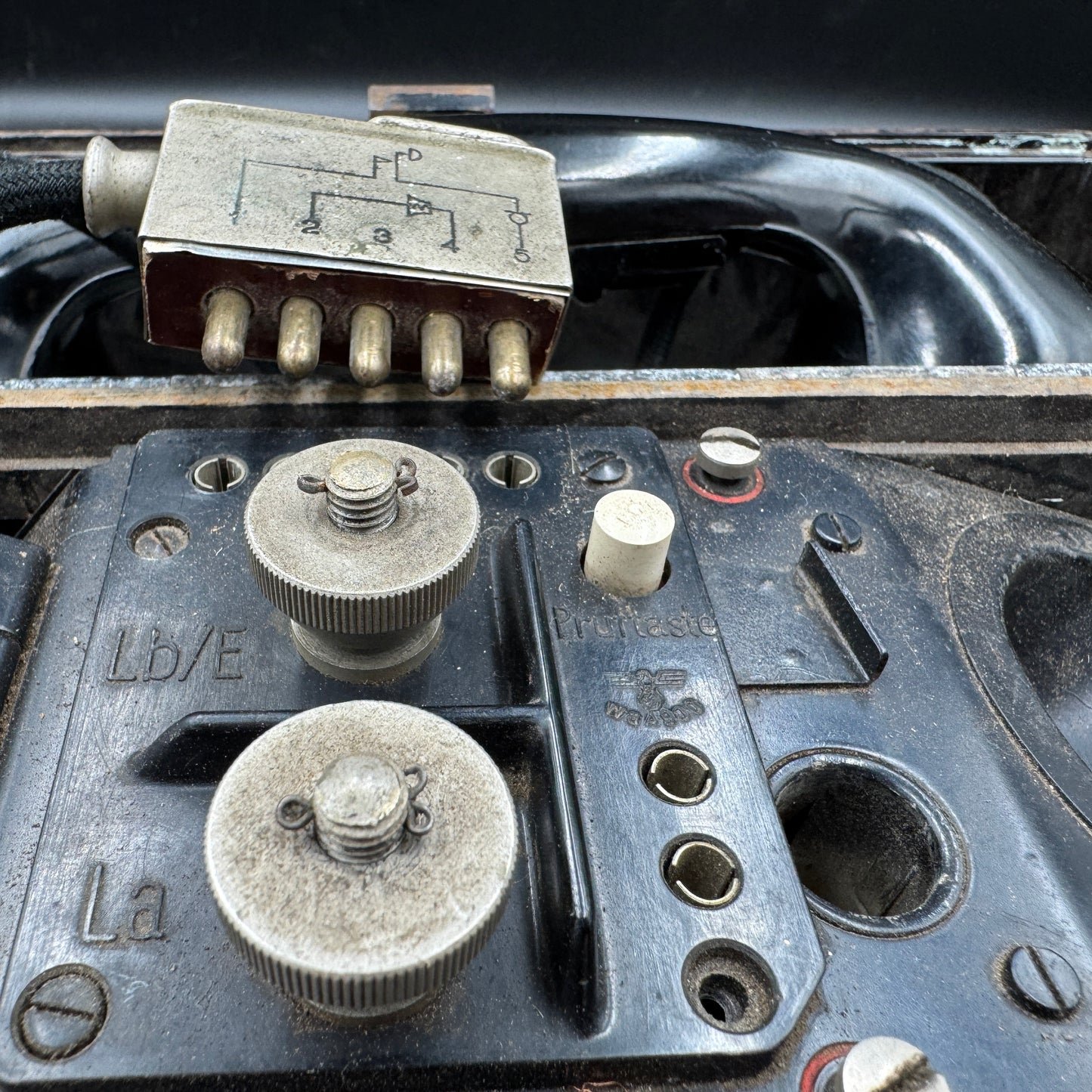 WW2 original artifact – Working German Field Telephone (FF33) 1941 – interior page