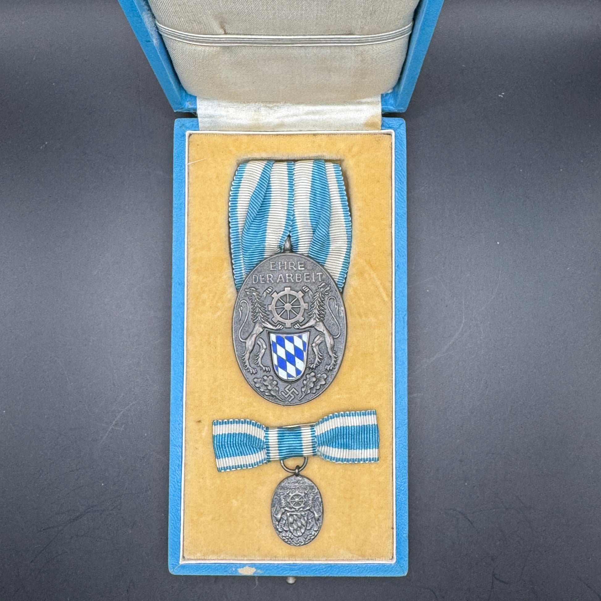 WW2 original artifact – Treudienstabzeichen der Bayerischen Industrie – AxisArtifacts