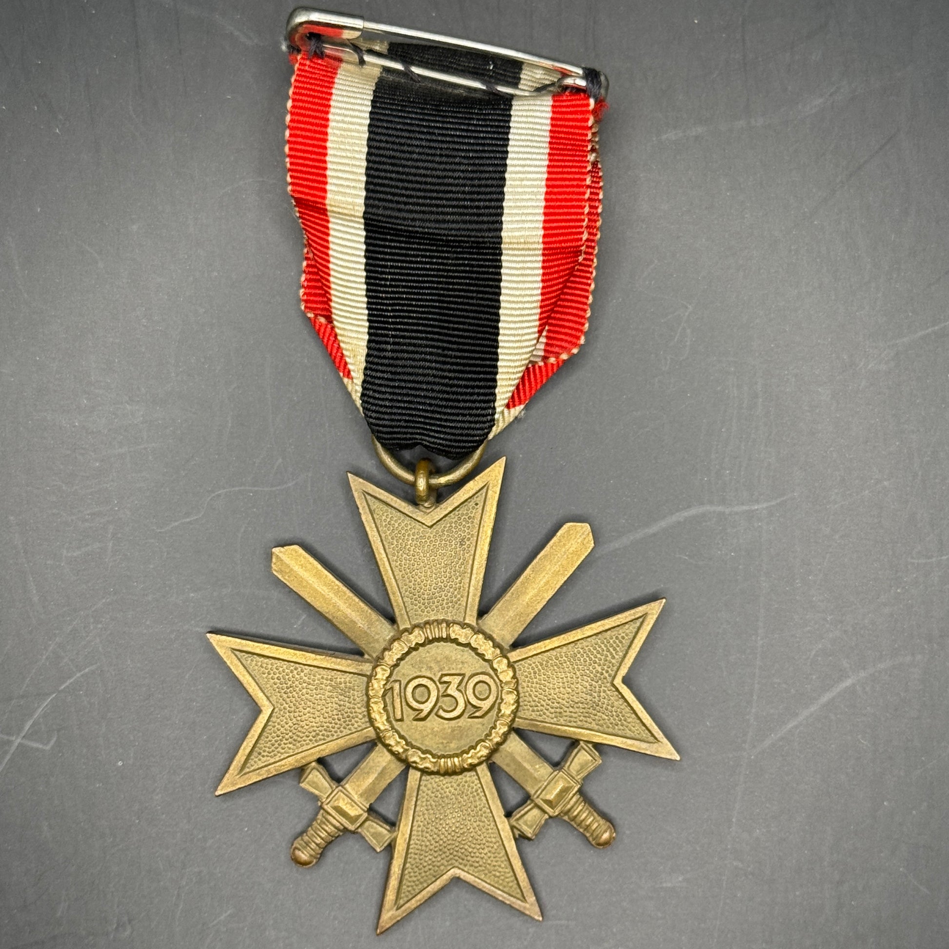 WW2 original artifact – Kriegsverdienst Kreuz mit Schwerten – interior page