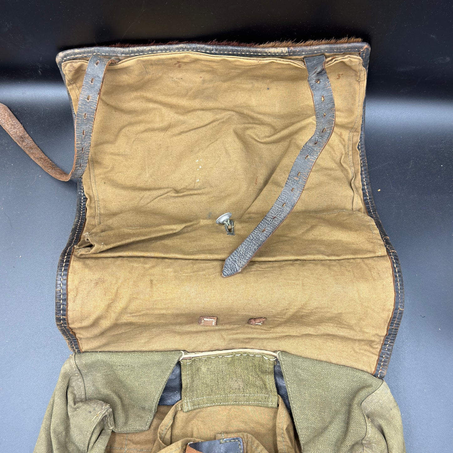 WW2 original artifact – Wehrmacht pony fur backpack Tornister by L.L.G. Hessen 1942 – interior detail
