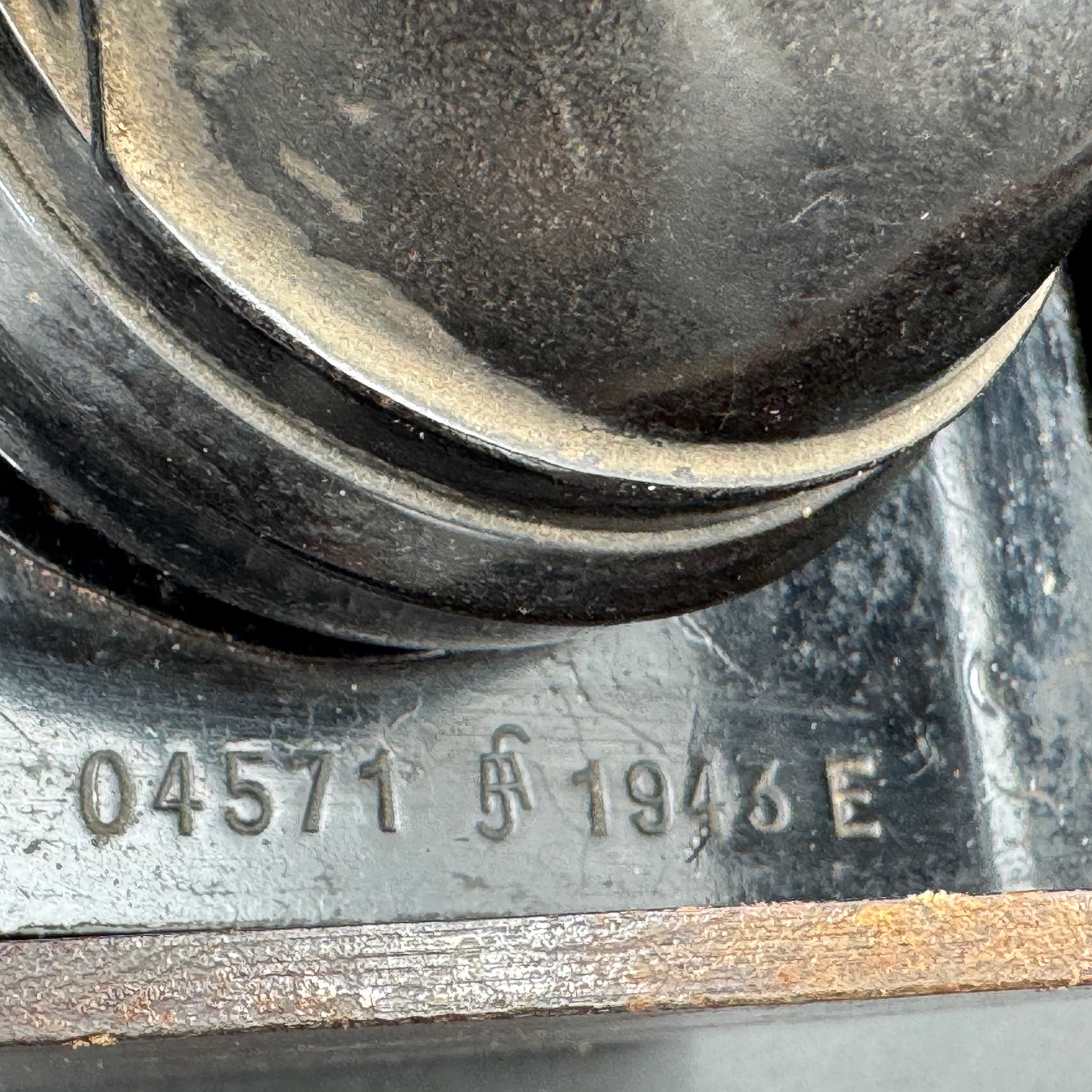 WW2 original artifact – Working German Field Telephone (FF33) 1943 – interior detail