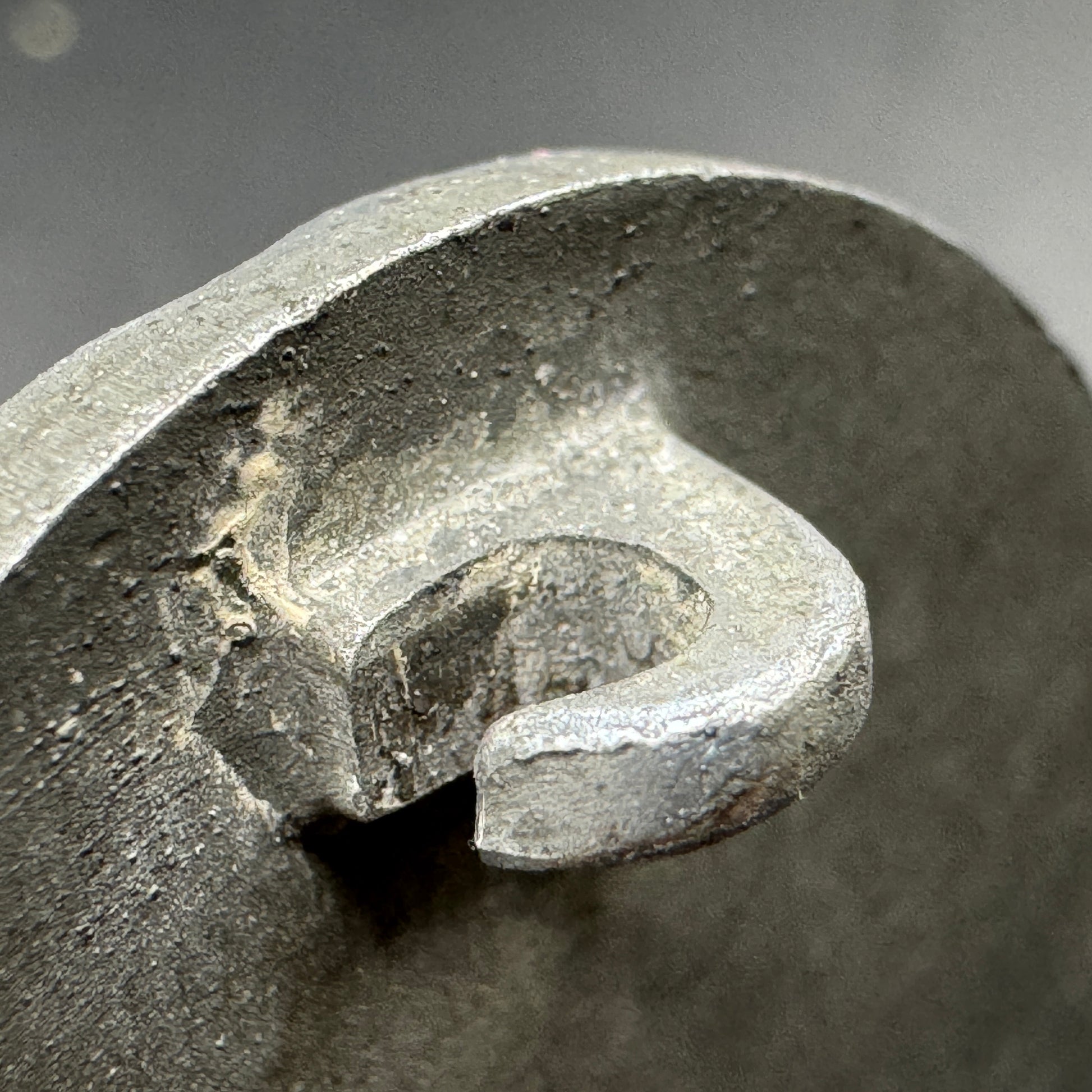 WW2 original artifact – Verwundeten Abzeichen Silber 26 – interior page