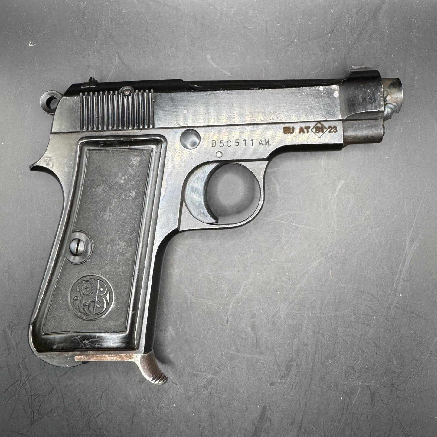 WW2 original artifact – From my private collection: Pistole Beretta model 1934 – interior detail