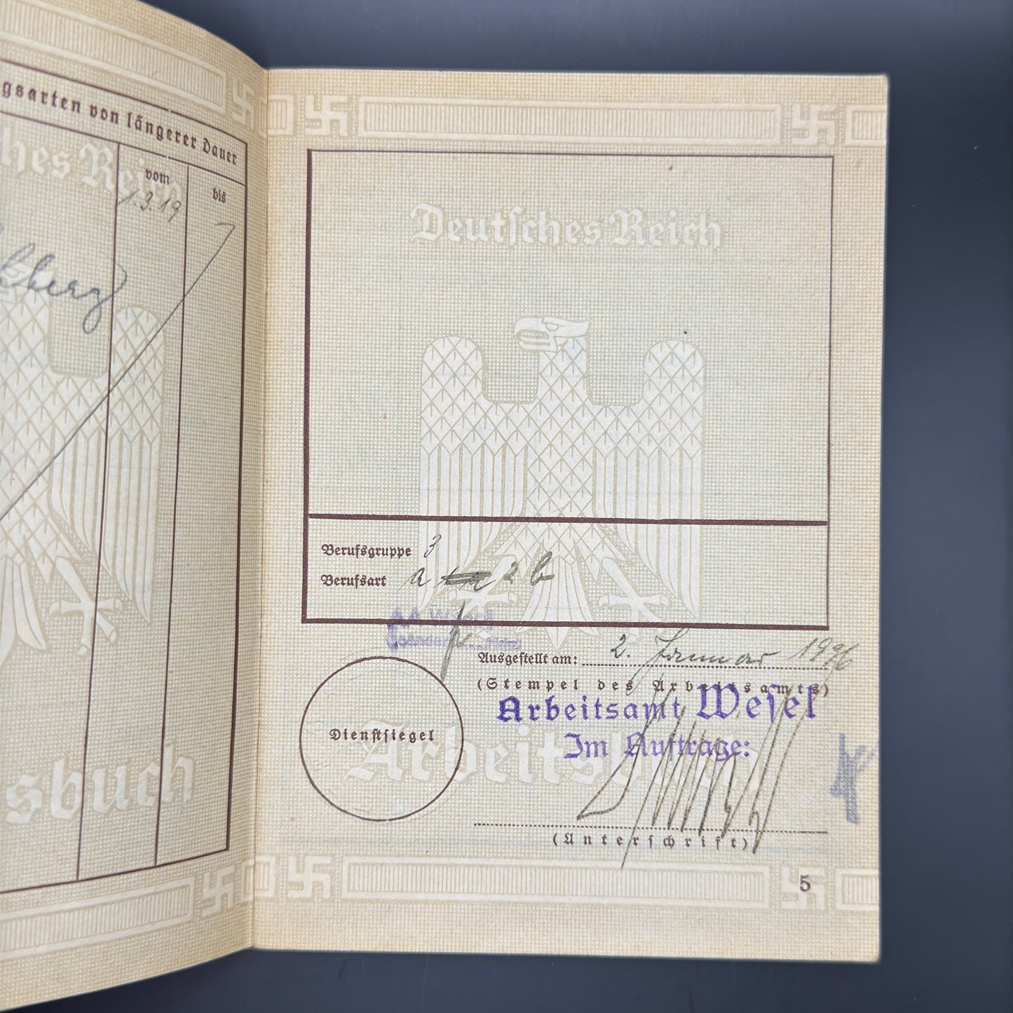 WW2 original artifact – Arbeitsbuch Farmer – interior page