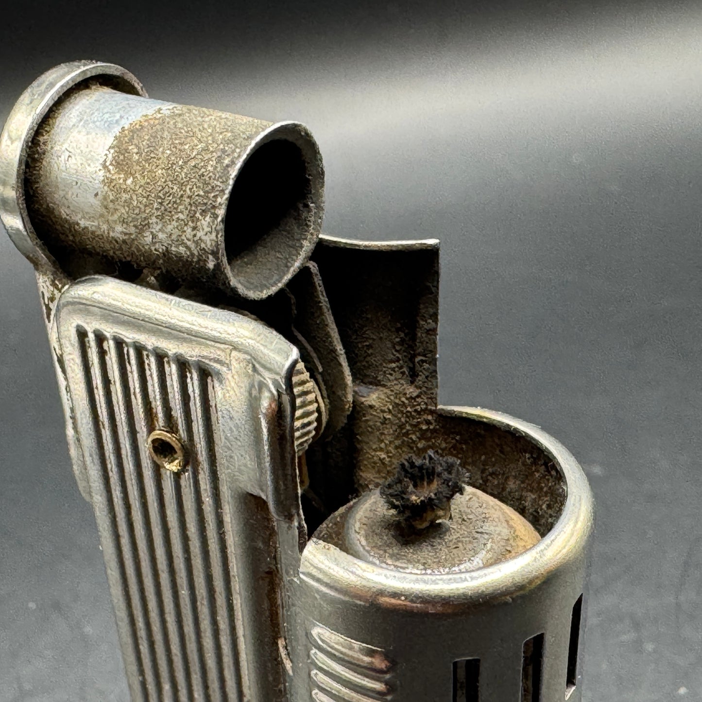 WW2 original artifact – WW2 German Duxi Karat lighter (RARE!) – interior detail