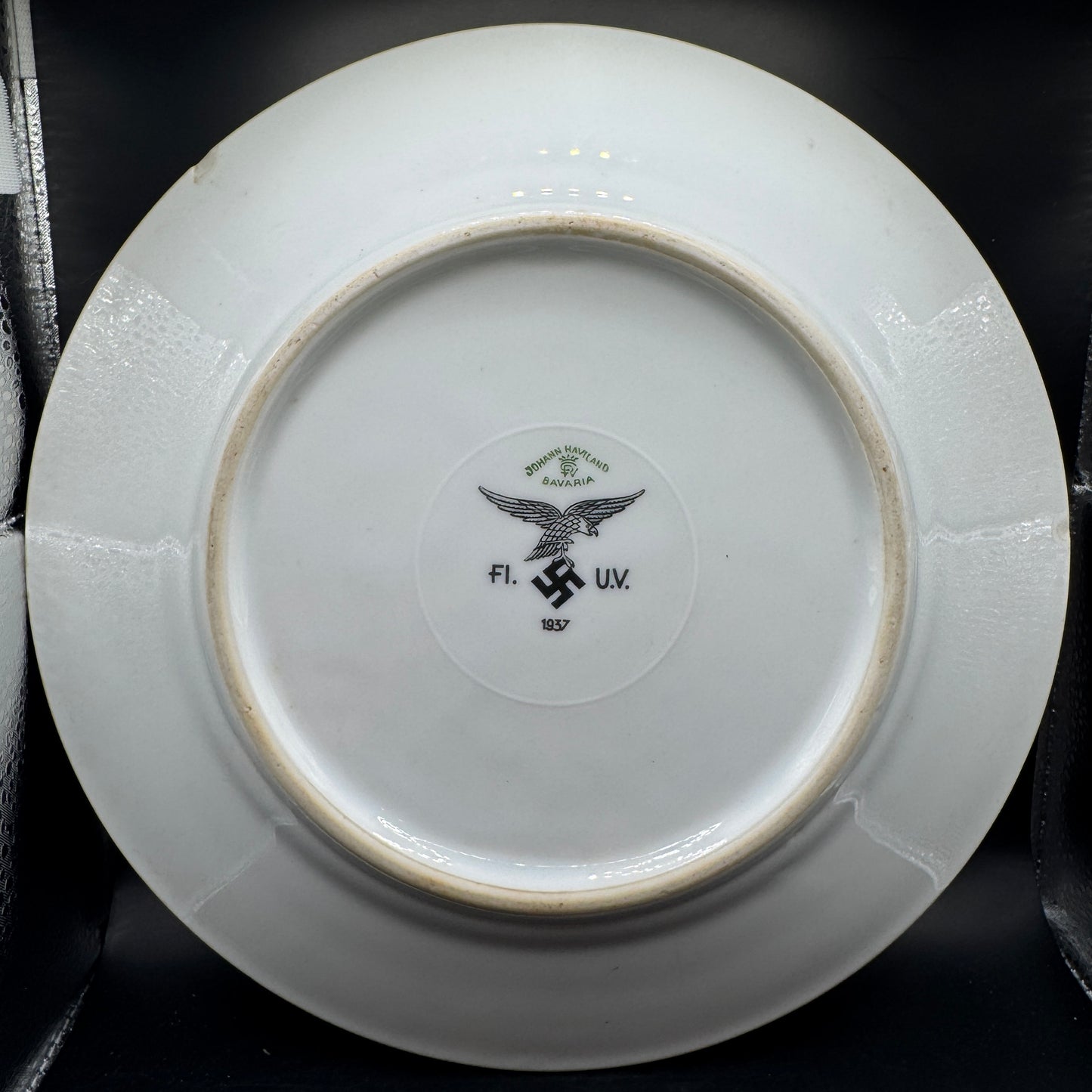 WW2 original artifact – Luftwaffe dinner plate 1937 Johann Haviland – interior detail