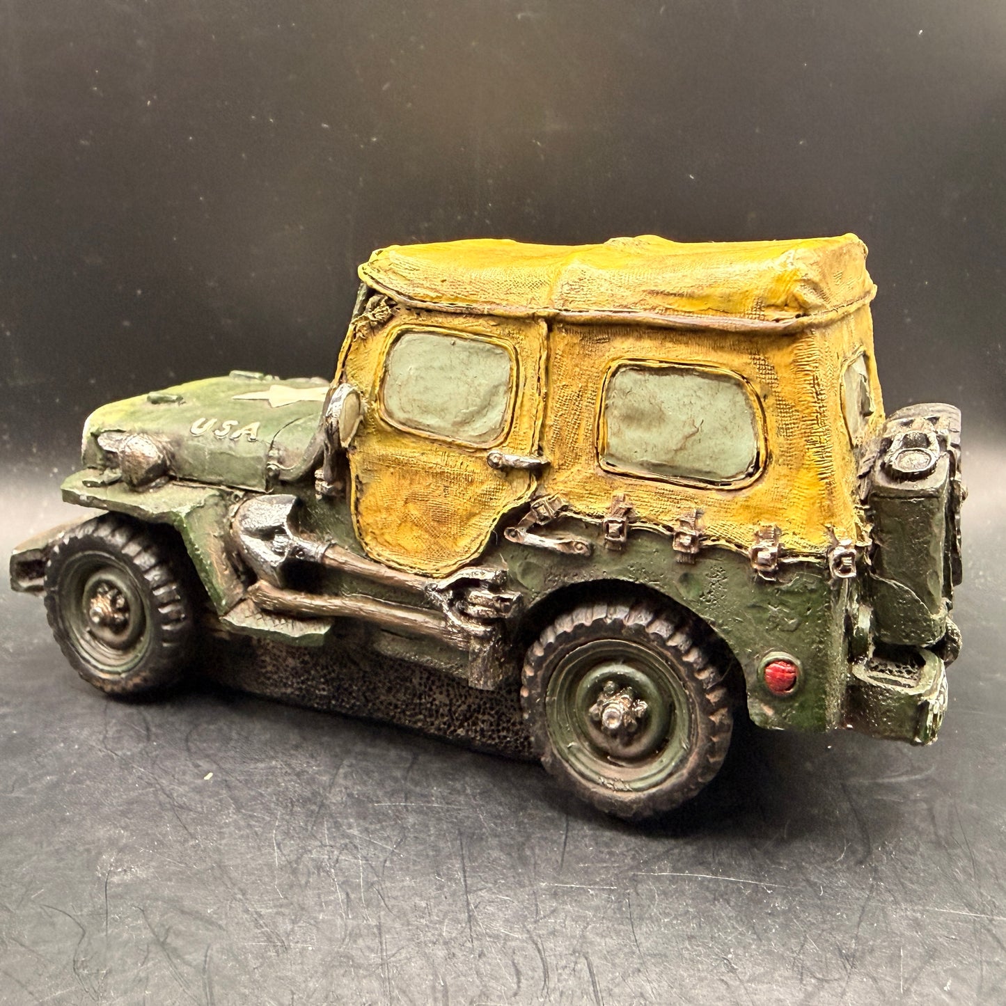WW2 original artifact – 2x WW2 U.S. Resin Vehicles – by P.I.S.C. – Mint Condition – interior page