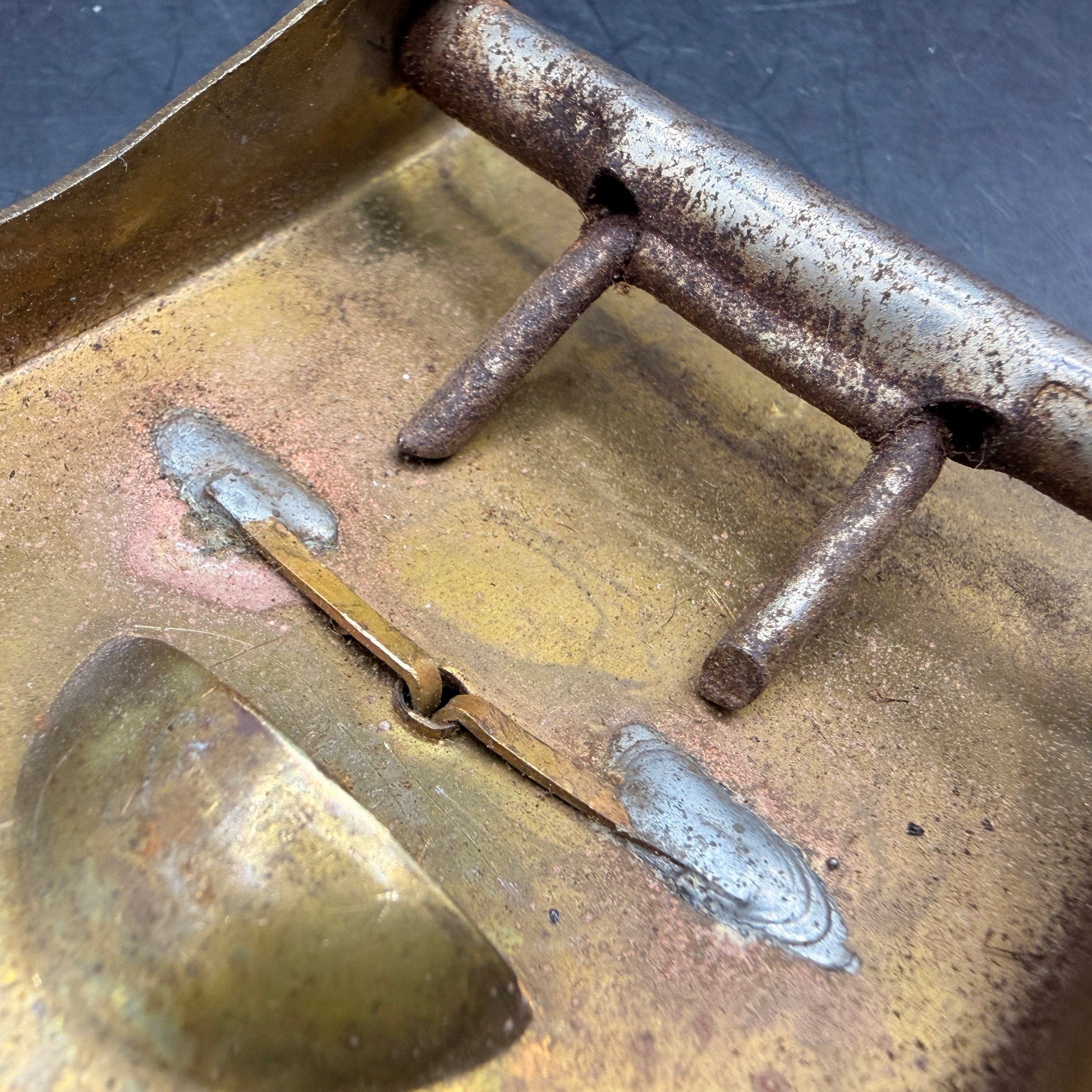 WW2 original artifact – Belt buckle & belt Frontheil – Stahlhelm Bund – interior page